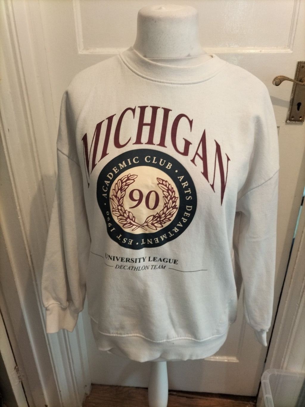 Primark 6-8 White Print Jumper Pullover