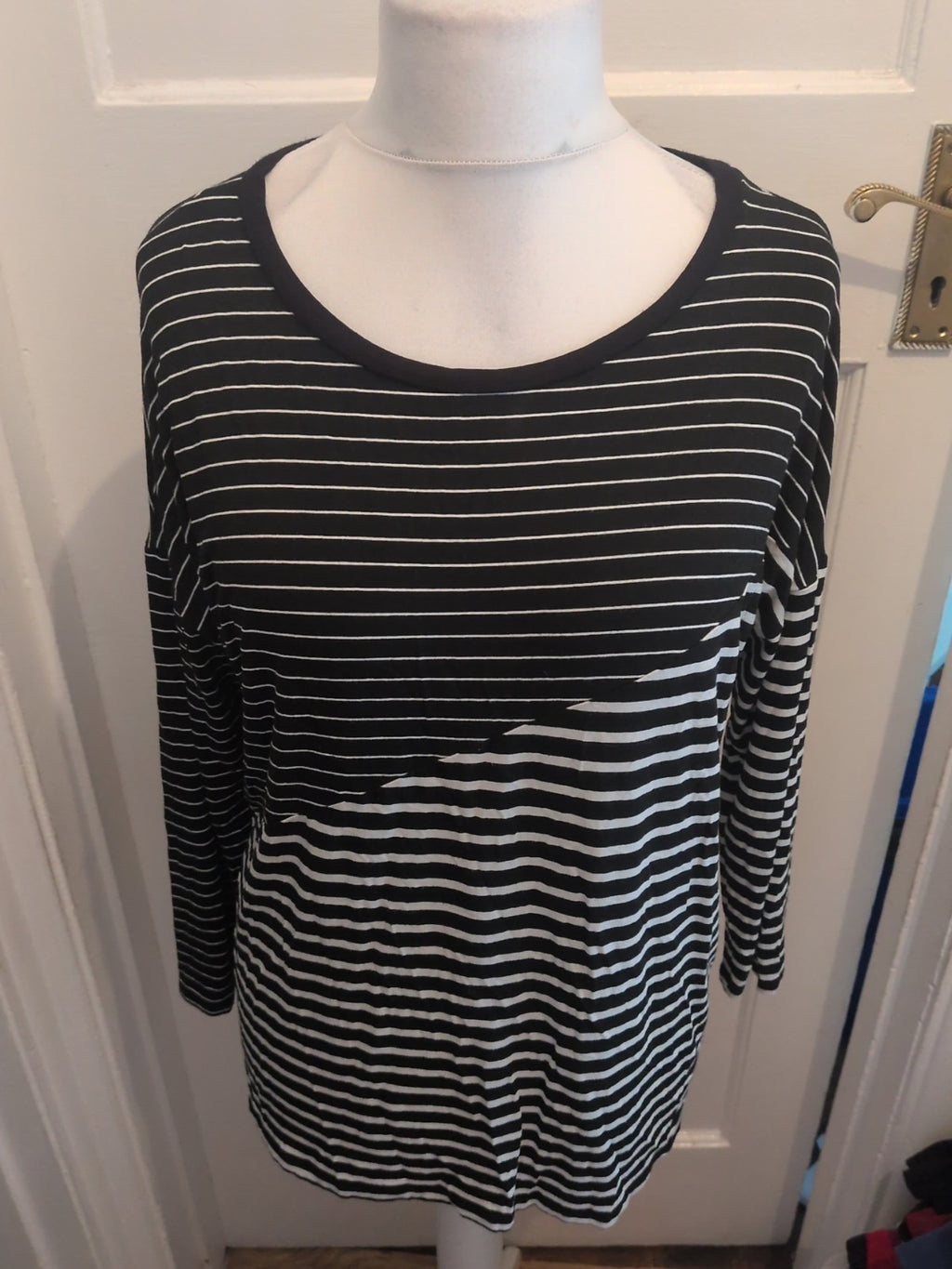 Tu 16 Black Striped Long Sleeve Blouse