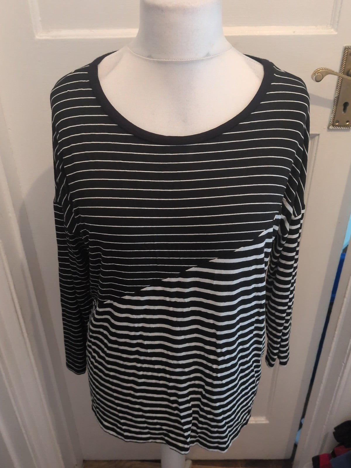 Tu 16 Black Striped Long Sleeve Blouse