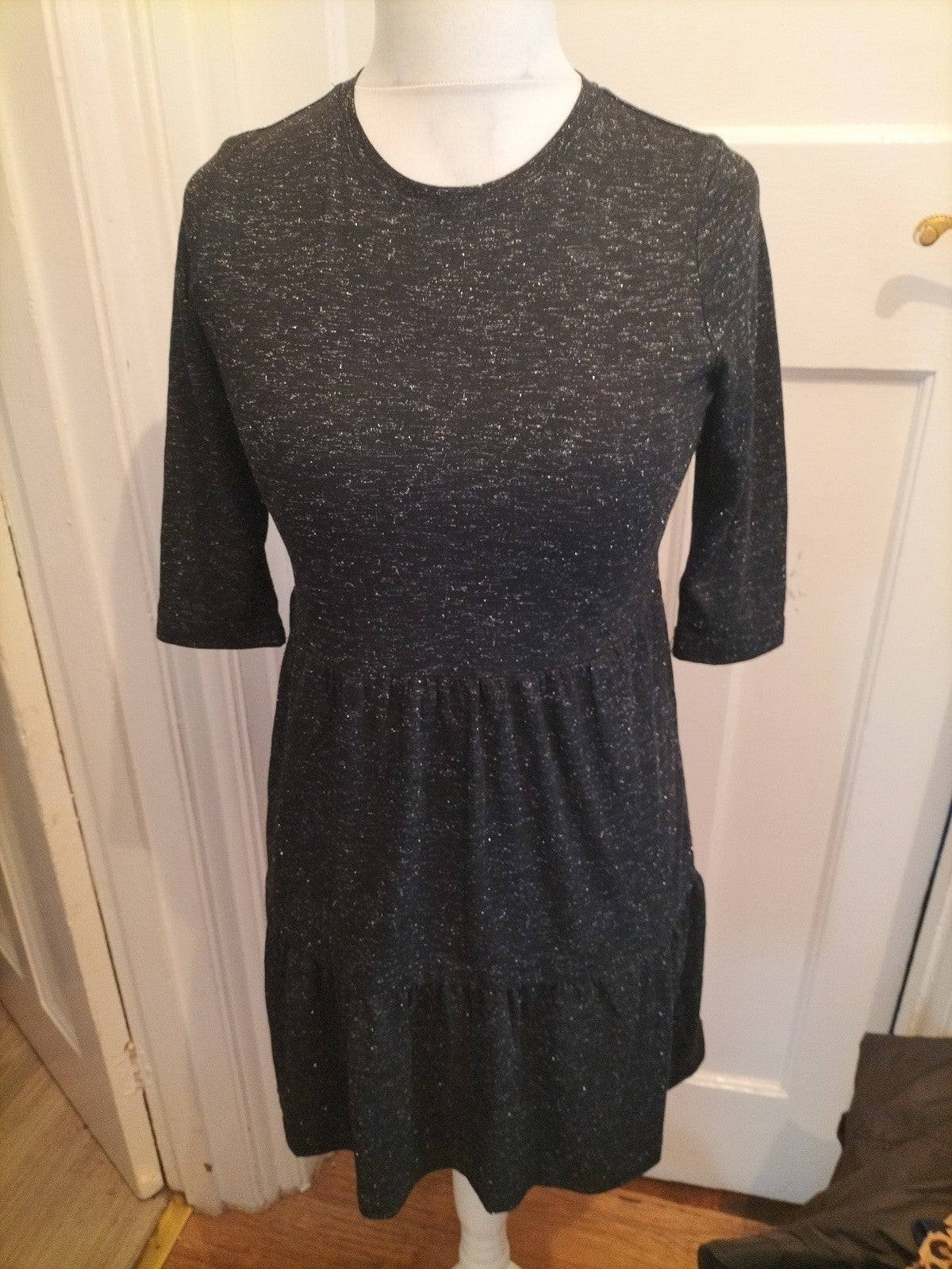 Ladies Beloved Size 8 Black And Silver Long Sleeved Dress