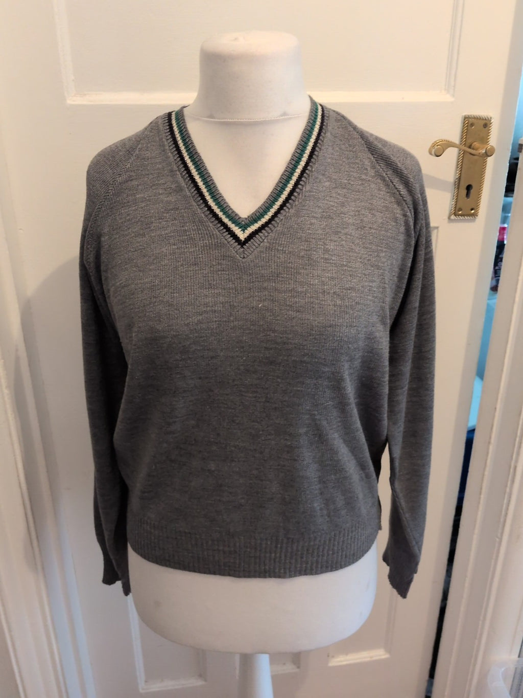 Chantry 36" Grey V Neck Long Sleeve Jumper