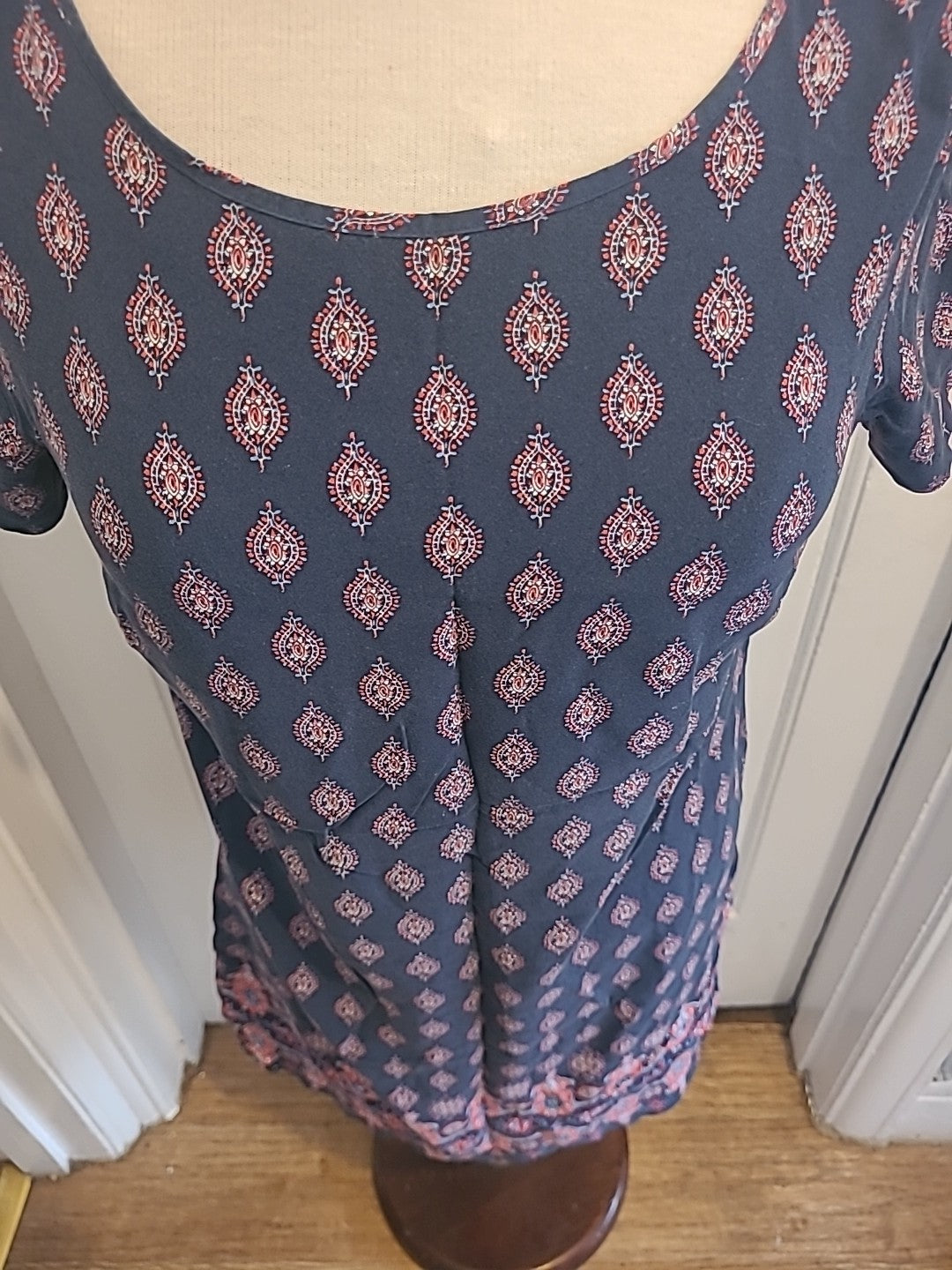 Ladies Papaya Size 12 Navy And Red Short Sleeved Midi Dress