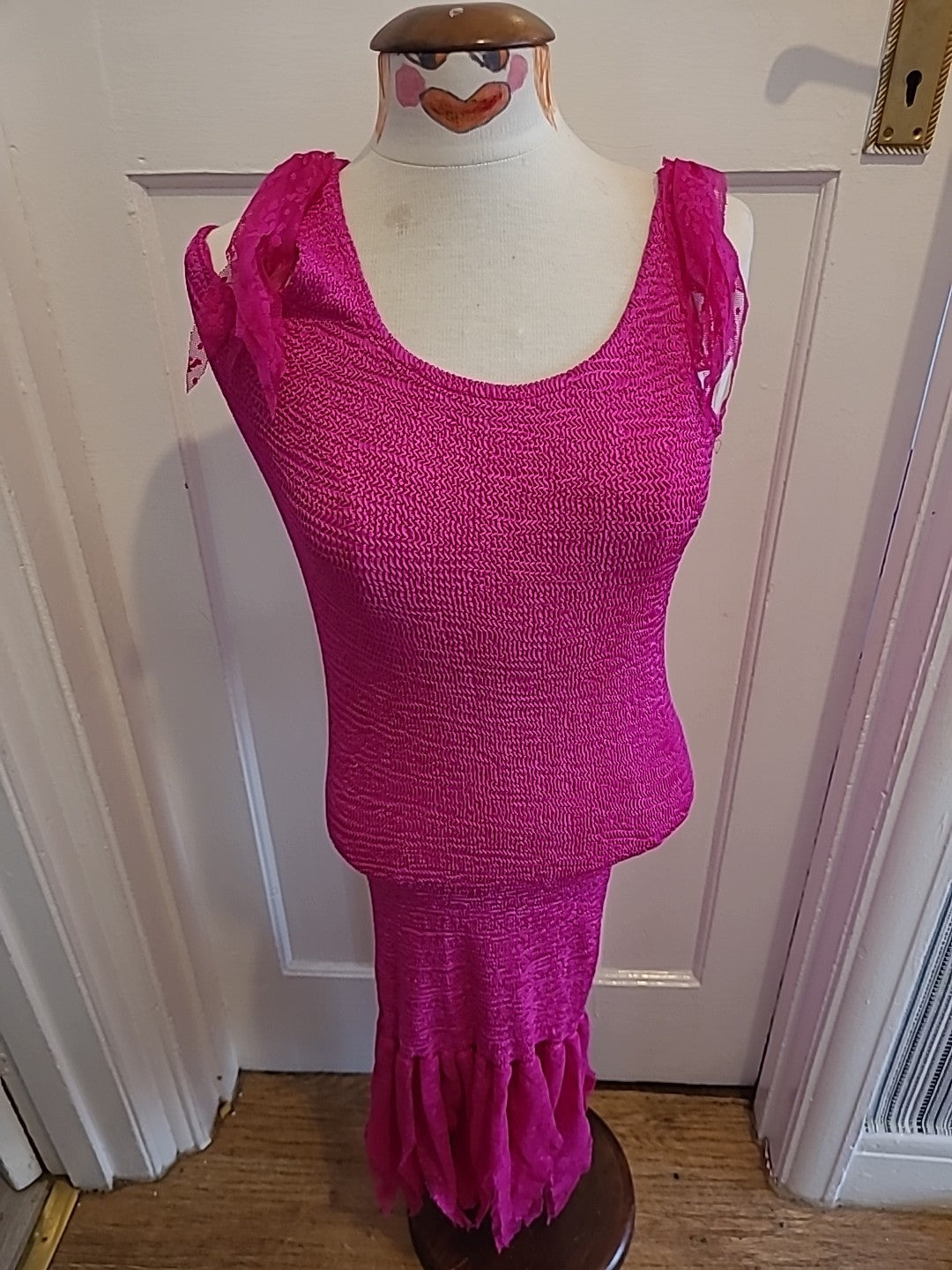Ladies Day'N'Nite Size Small Pink Cerise Sleeveless Dress