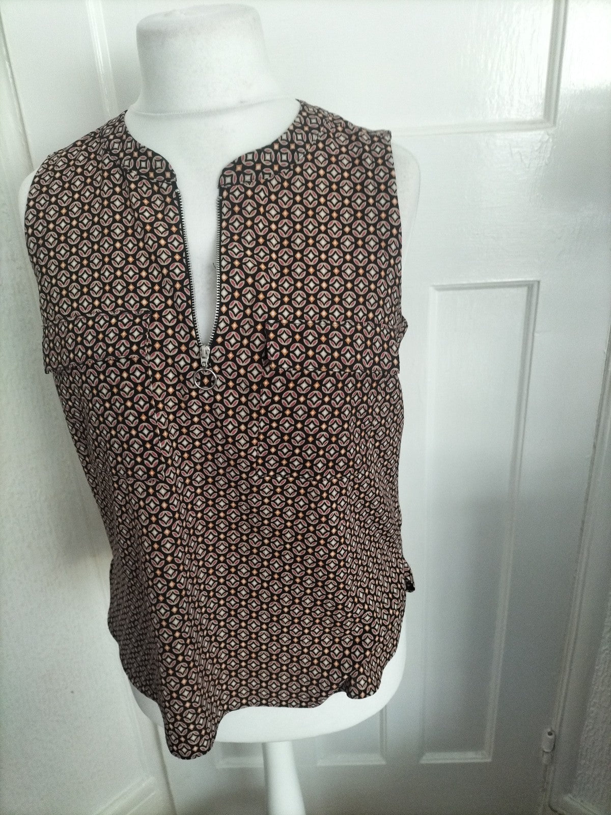 Ladies Tu Size 12 Red/Black/Orange Sleeveless Blouse