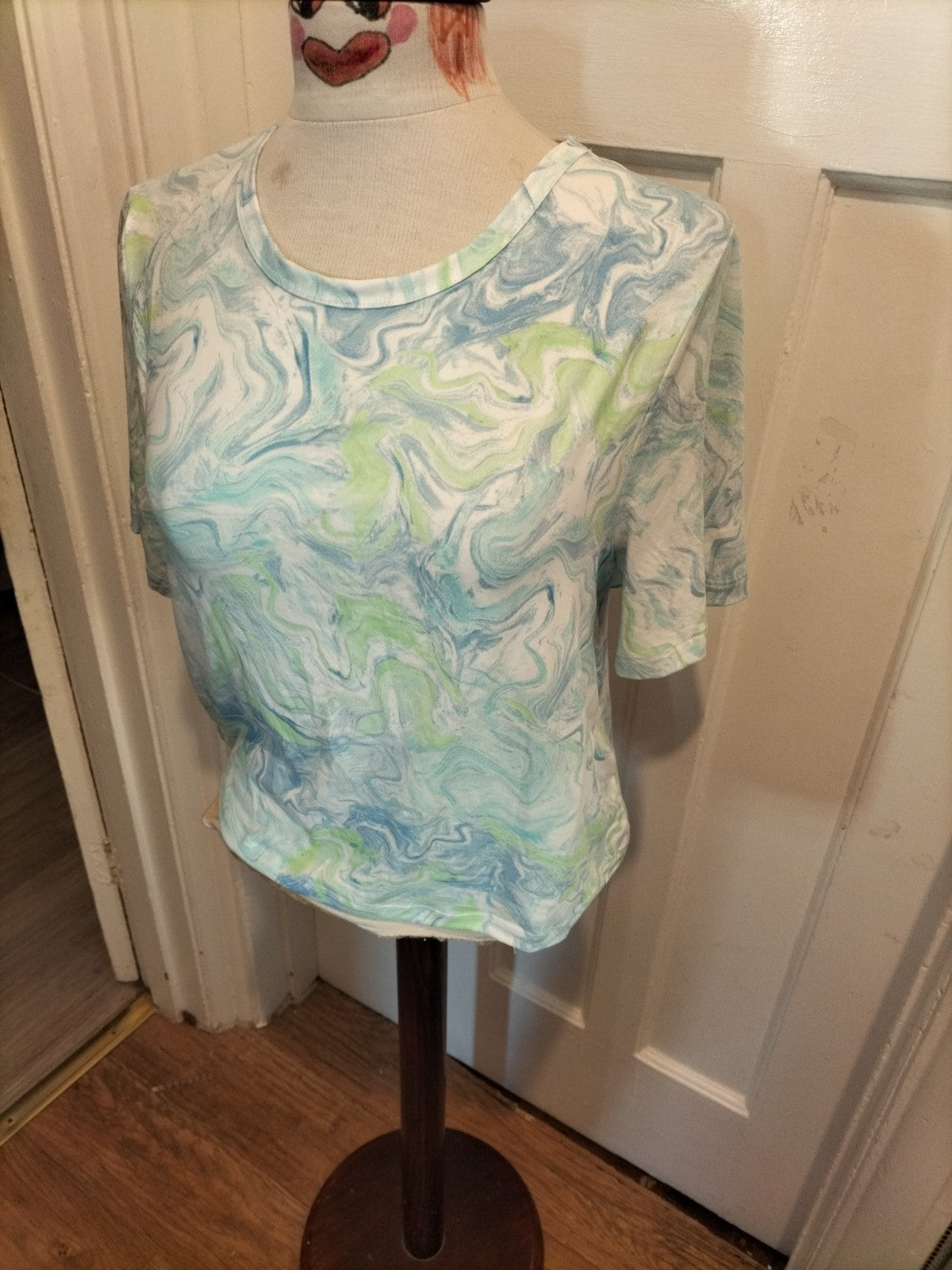 Brand New Ladies Primark Size Medium Blue And Lime Short Sleeved Tshirt