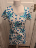 Ladies M&Co Size XL Blue And White Floral Short Sleeve Longline Blouse Or...