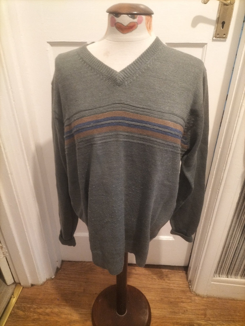 Mens EWM Size Medium Grey Long Sleeve Pull Over Jumper