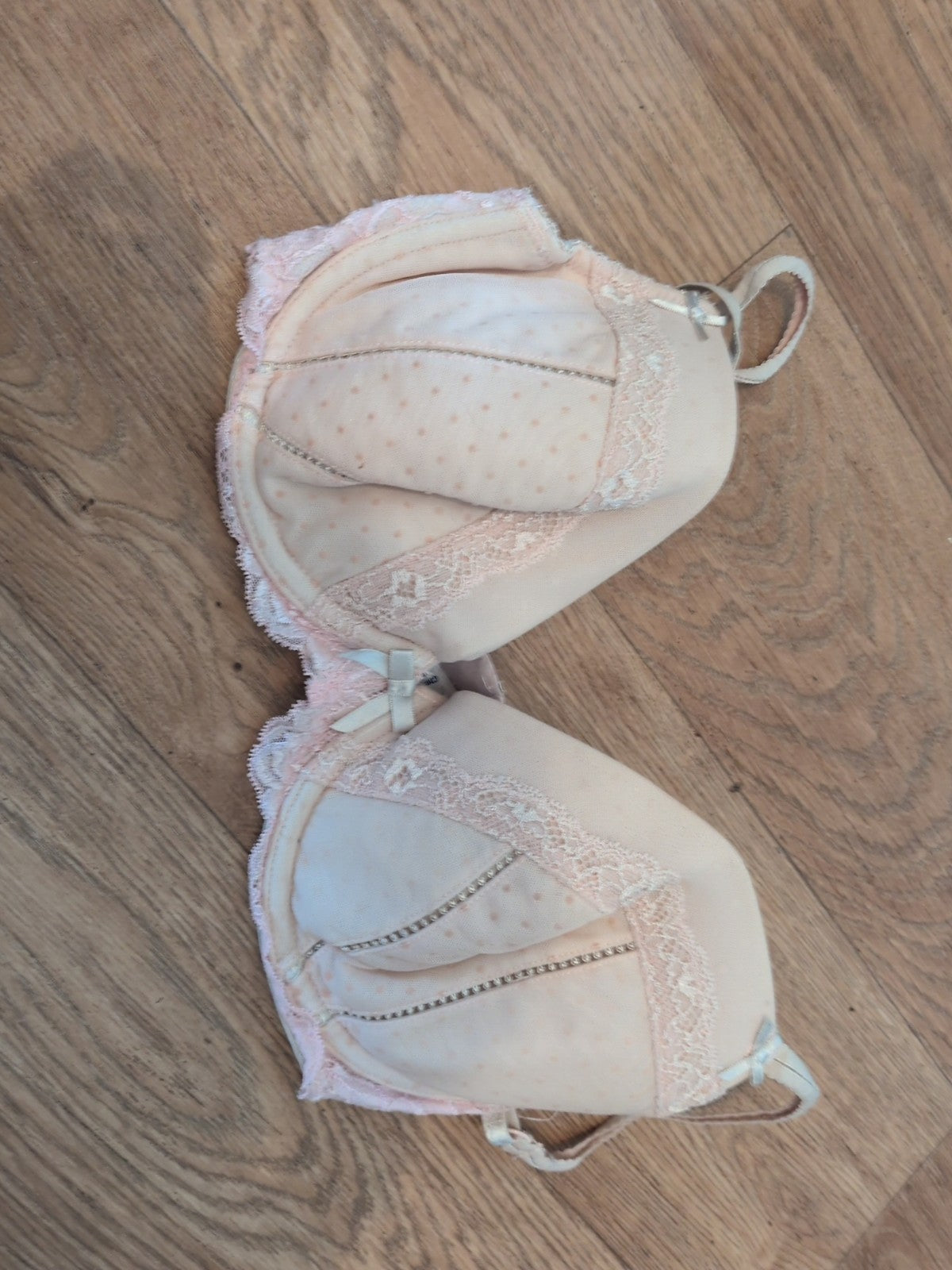 F&F 32D Pale Pink Frill Hem Padded Wired Bra