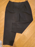 Ladies Design Essentials Size 20 Black Elasticated Trousers