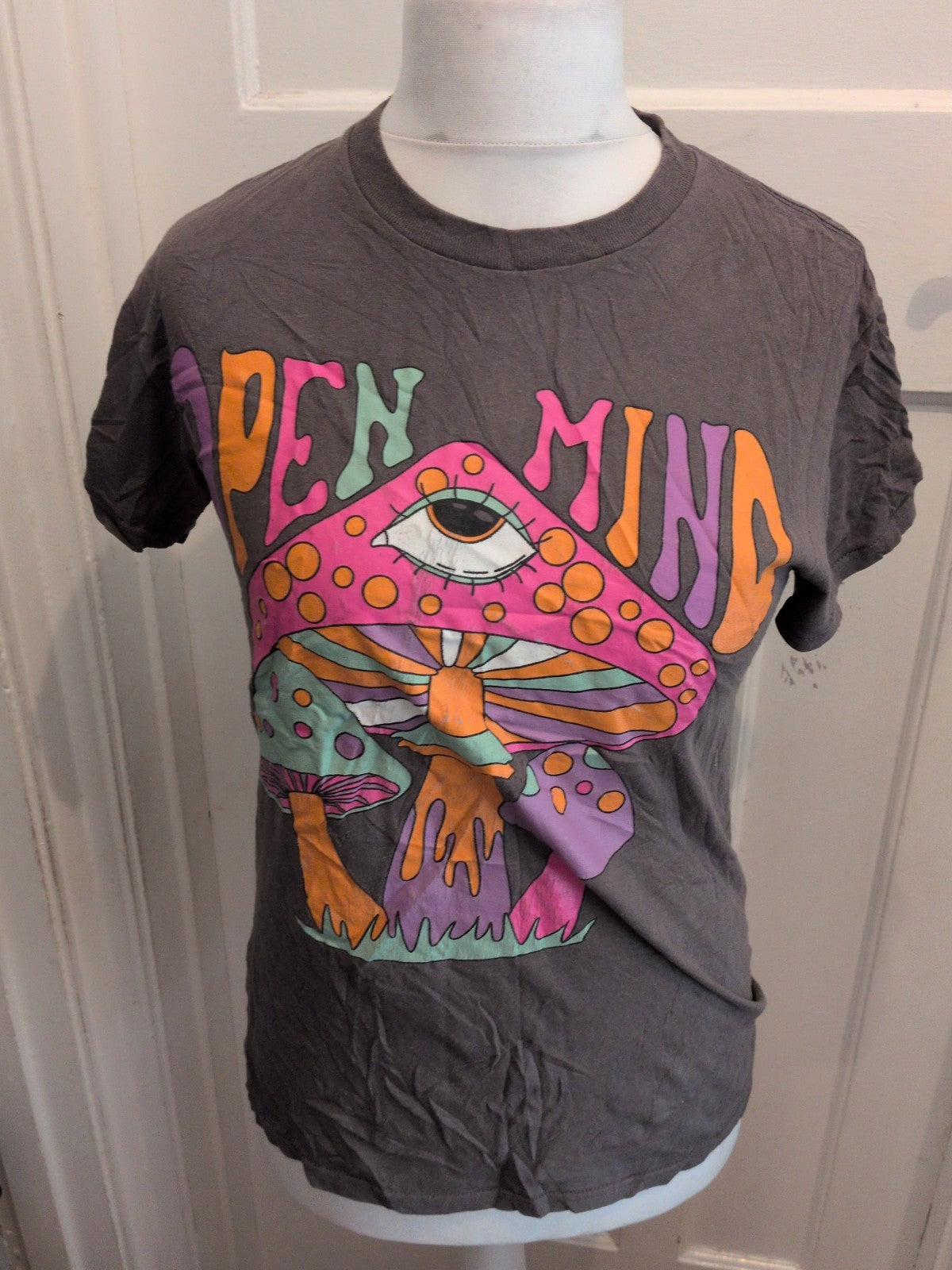Ladies Minted Medium Dark Grey Print(Cracking) Short Sleeve T-shirt
