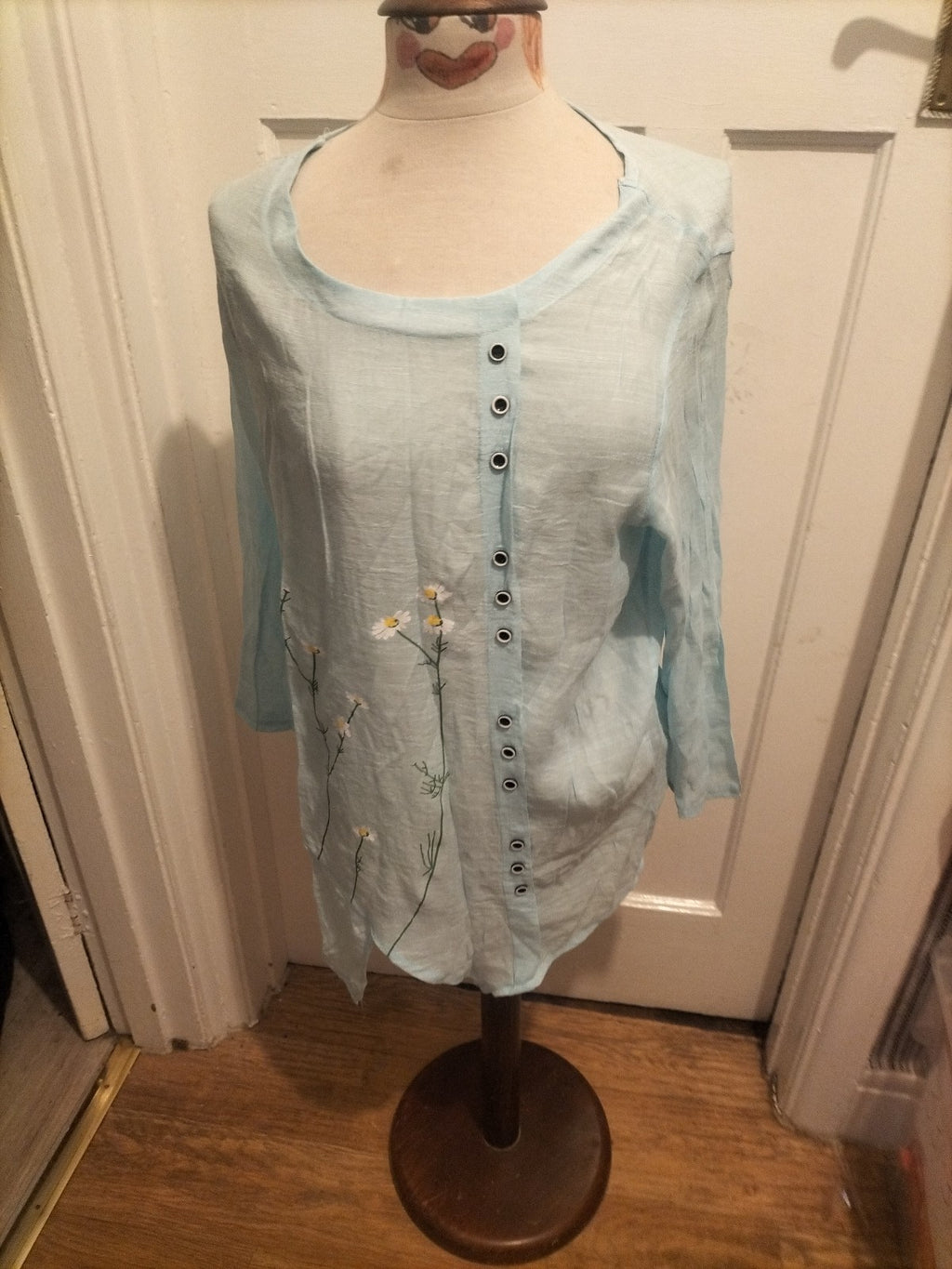 Ladies Size Medium Turquoise Floral Long Sleeved Blouse