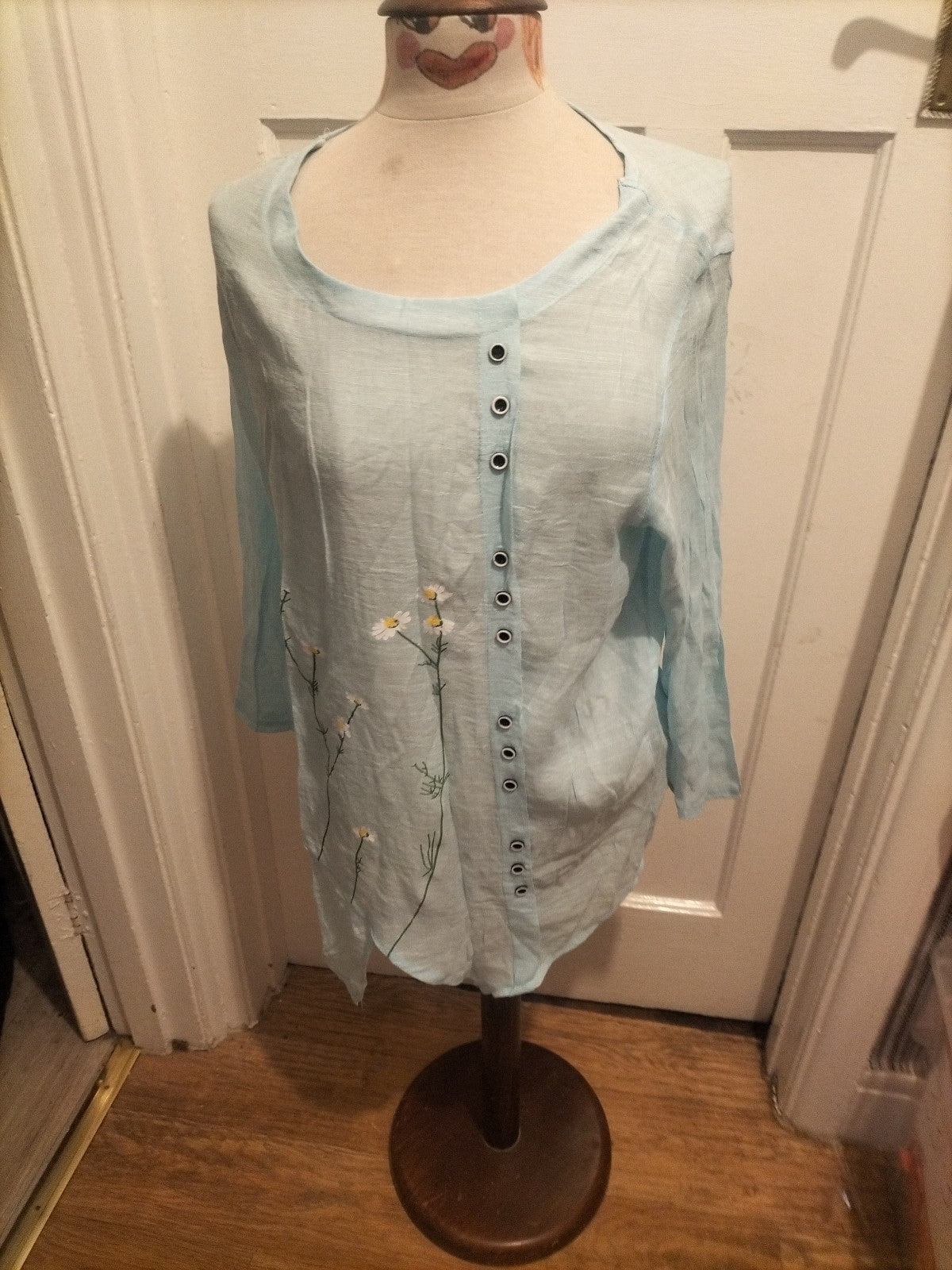 Ladies Size Medium Turquoise Floral Long Sleeved Blouse