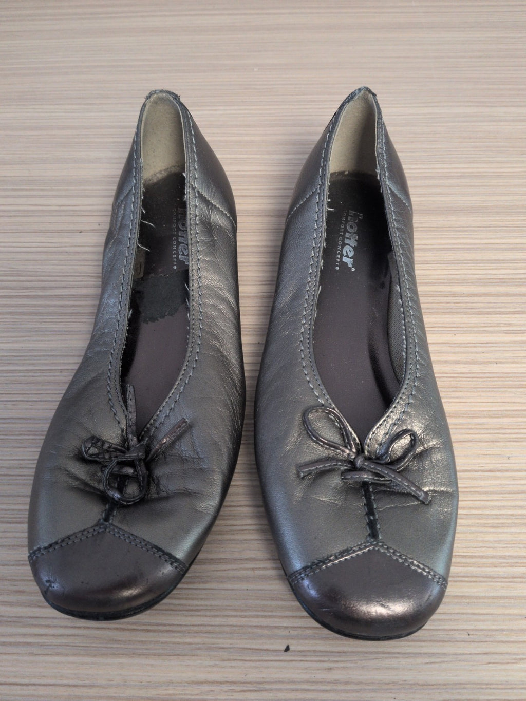Hotter Shoes 5 Gold/Bronze Flat Shoes
