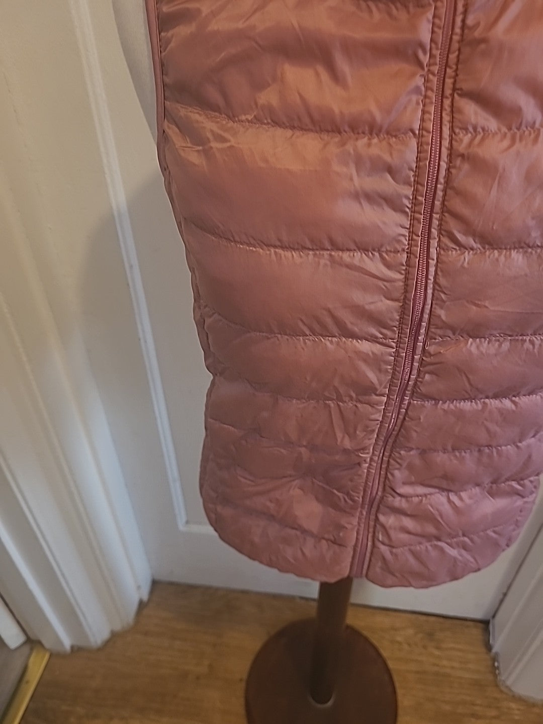 Ladies Xs Pinkly Purple Sleeveless Coat