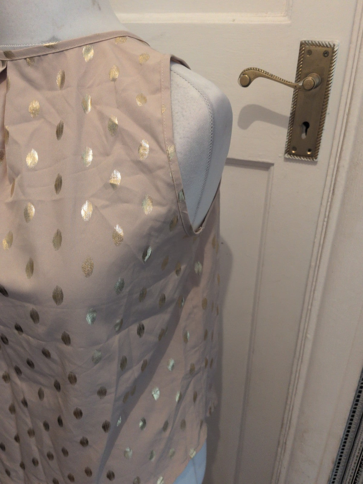Shein Large Beige And Gold Patterned Sleeveless Blouse