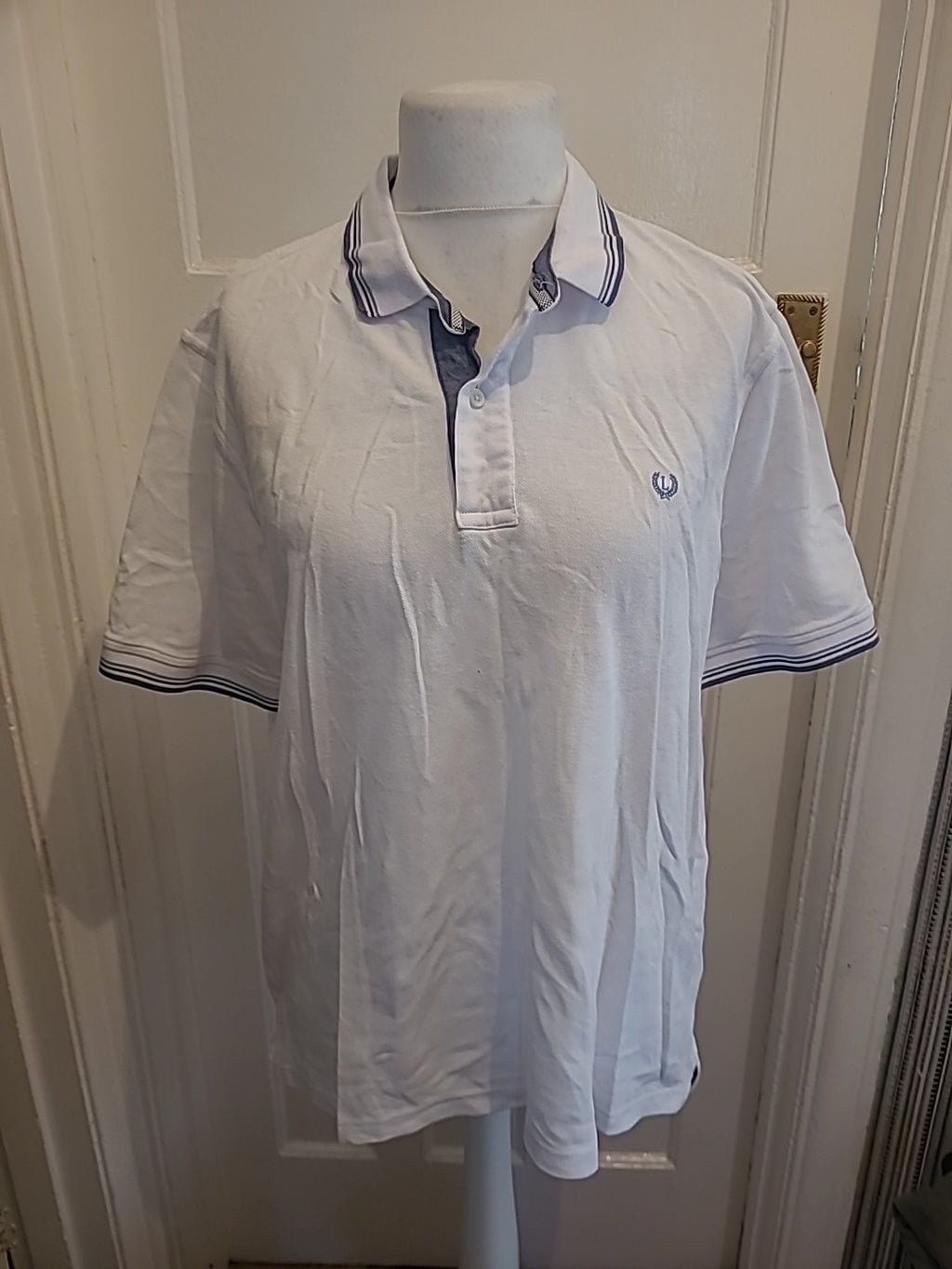 Mens Lincoln Size XL White And Navy Trim Short Sleeved Polo