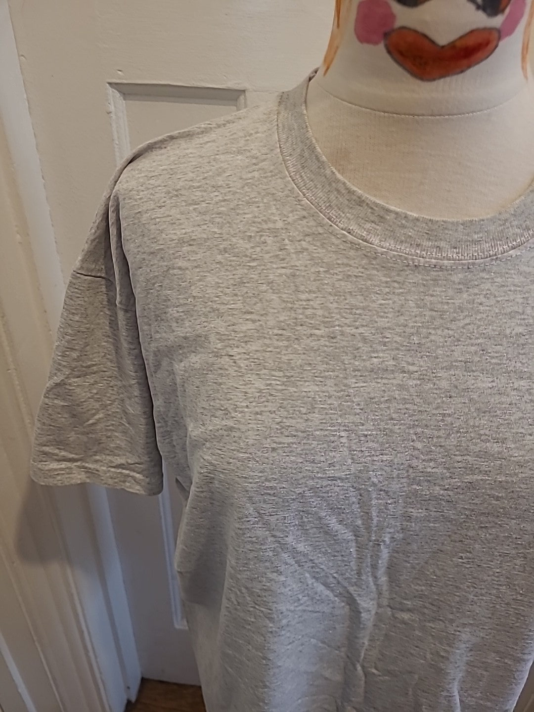 Mens Fruits Of The Loom Size XL Grey Short Sleeved Tshirt