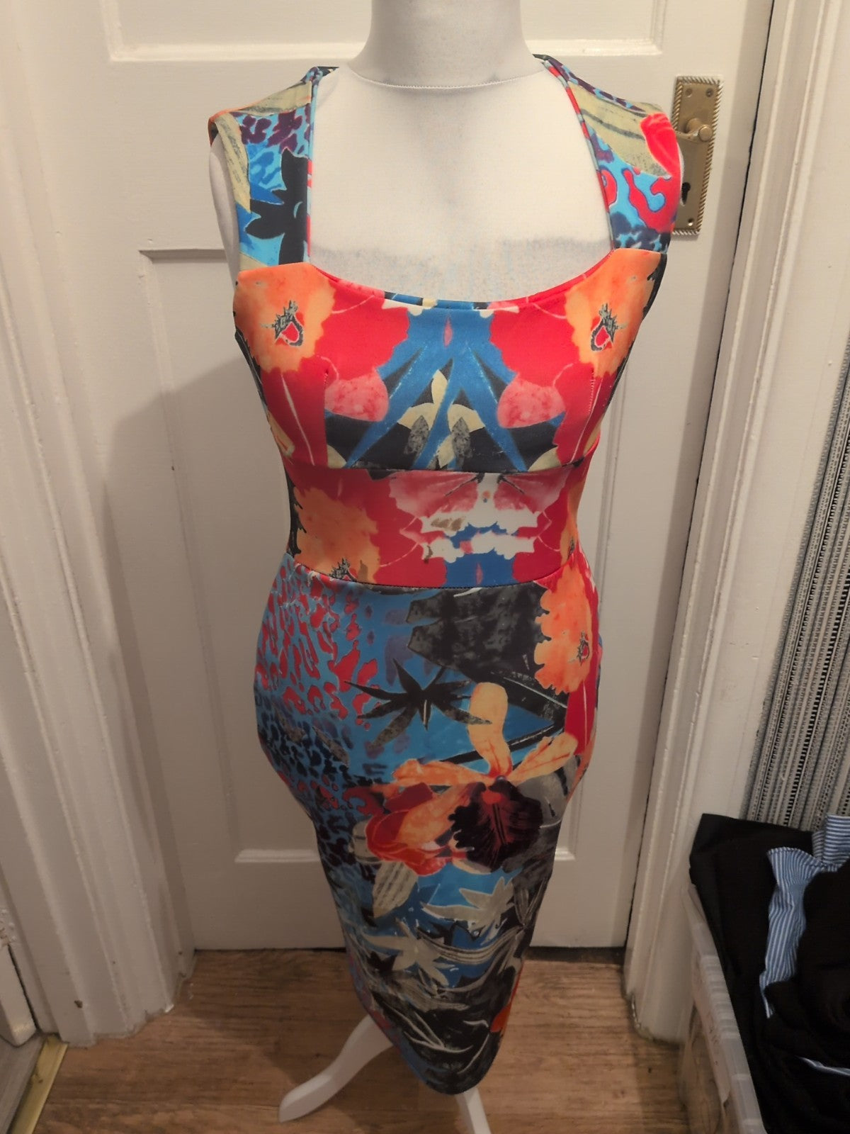 Ladies Size M/L Bright Multicoloured Floral Sleeveless Dress