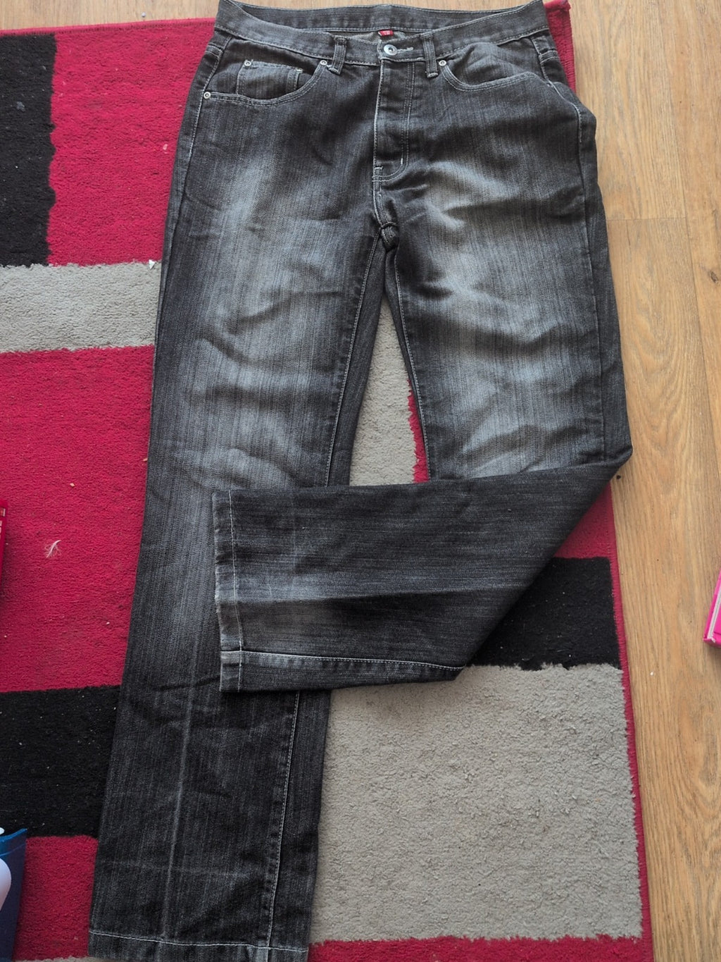 Mens Denim&Co Size 32/32 Grey Distressed Jeans