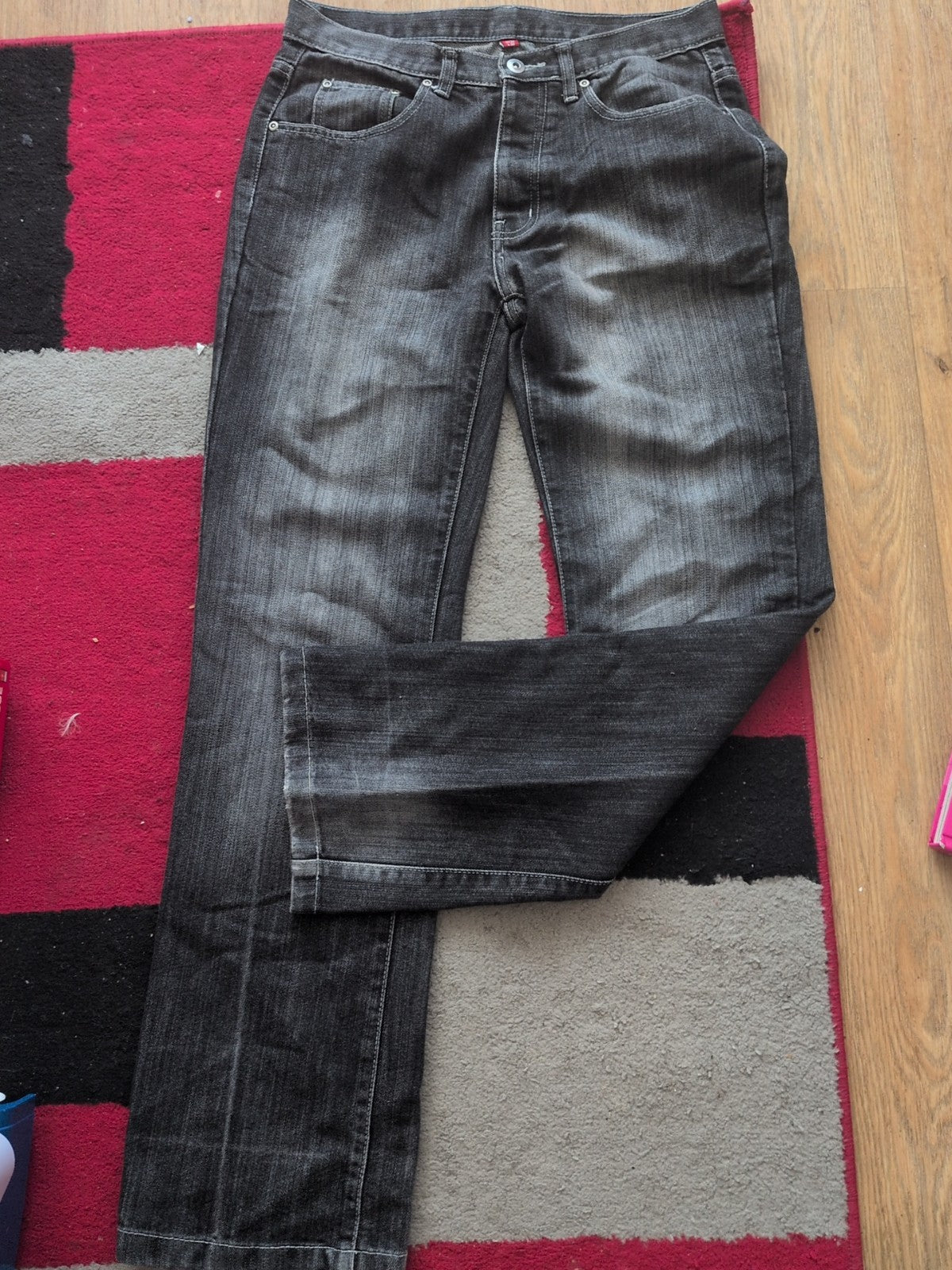 Mens Denim&Co Size 32/32 Grey Distressed Jeans