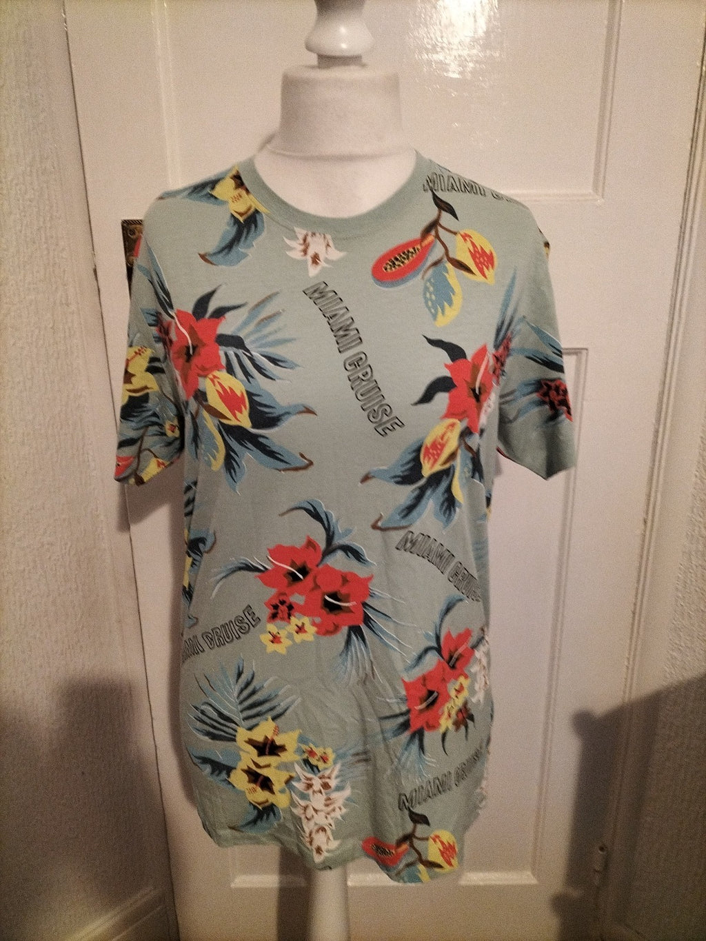 Mens H&M Size Small Multicoloured Miami Short Sleeved Tshirt