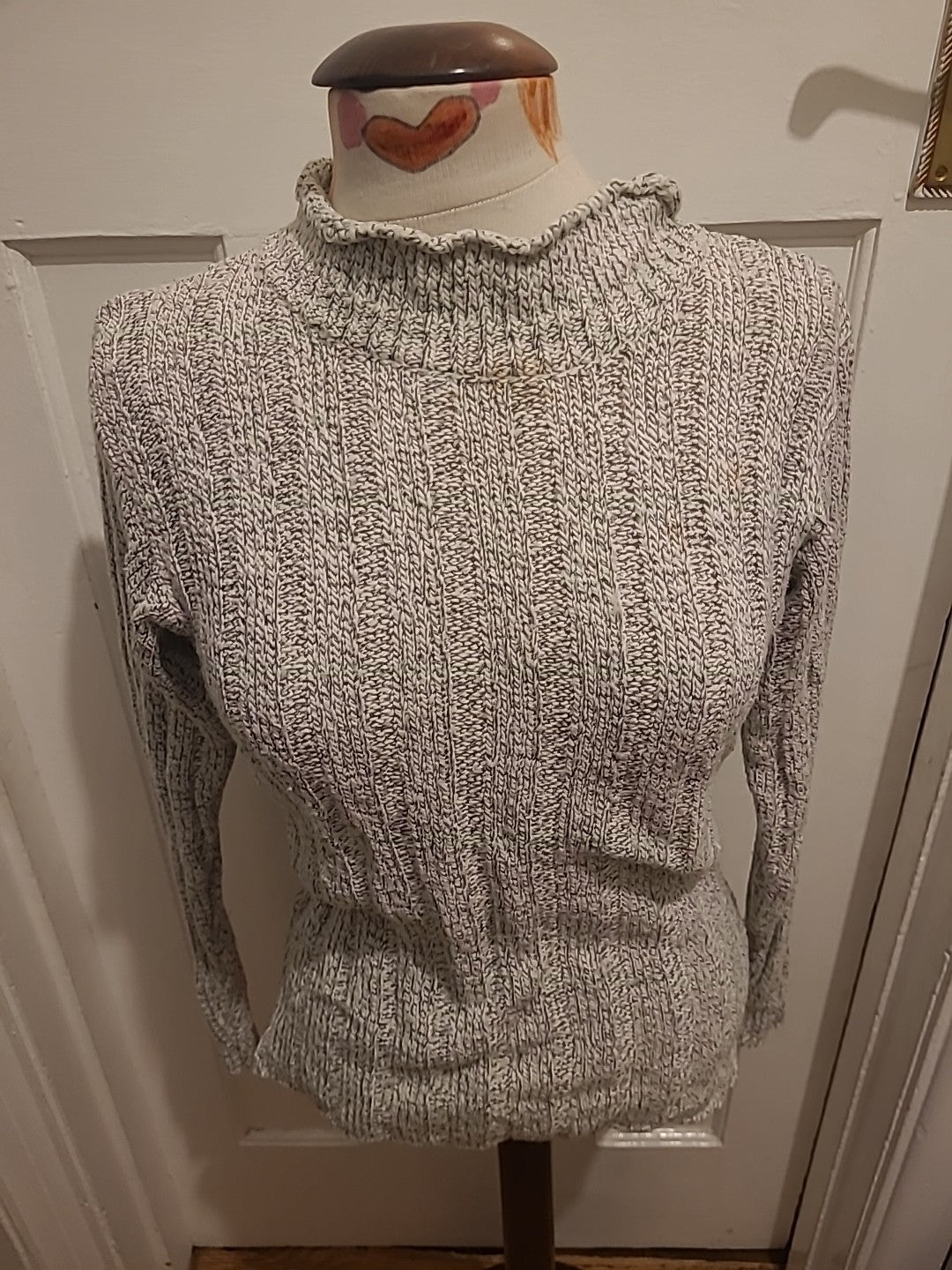 Ladies Internal Size S/M Stone Fleck Long Sleeved Pullover Jumper