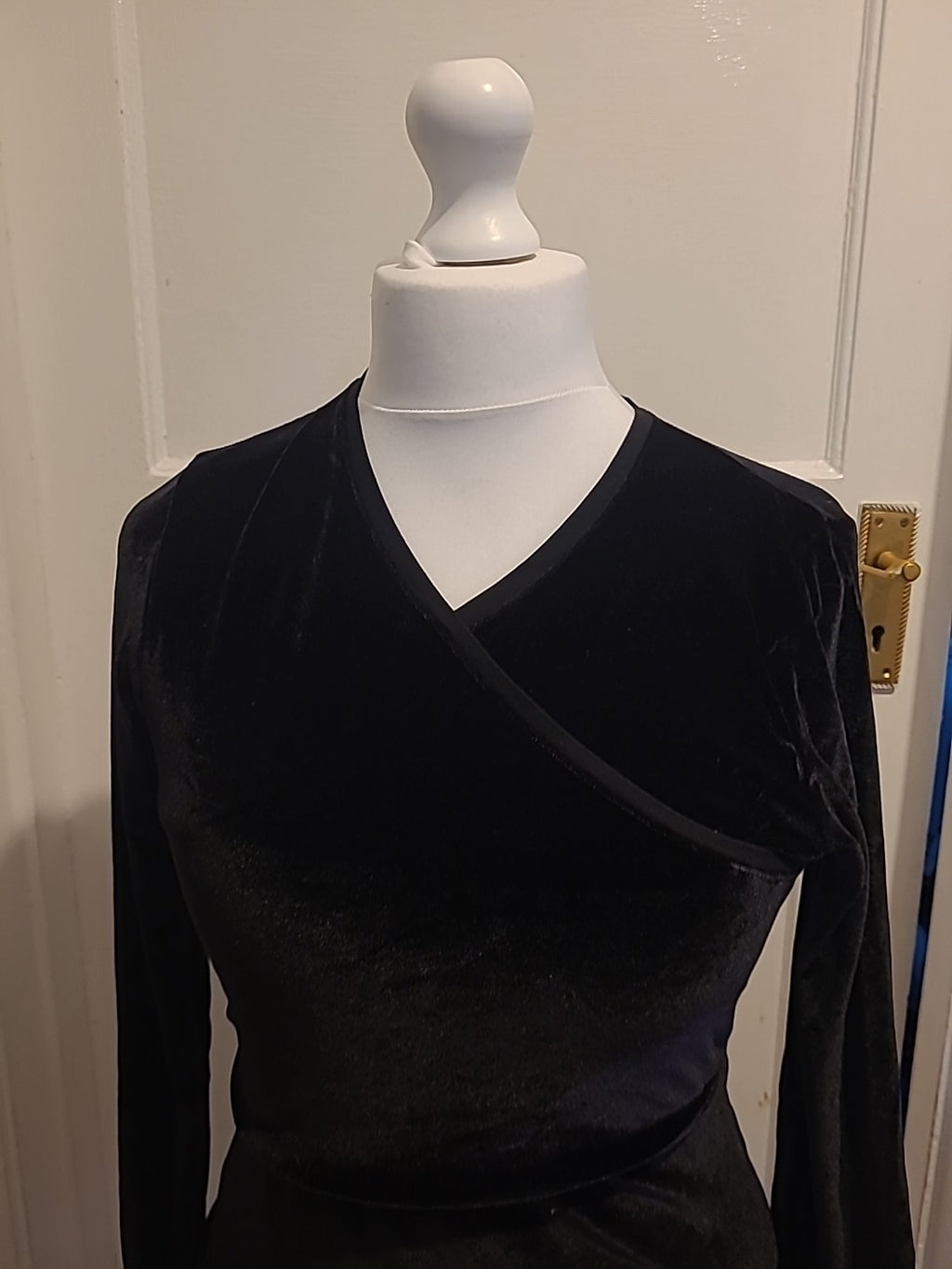 Ladies Boob Size Medium Black Velvety Long Sleeved Top