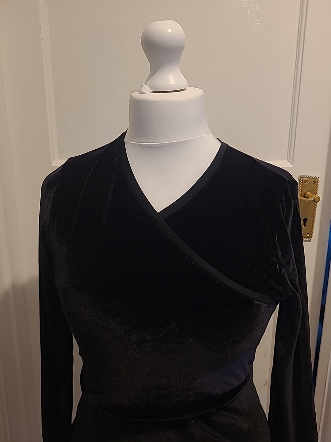 Ladies Boob Size Medium Black Velvety Long Sleeved Top