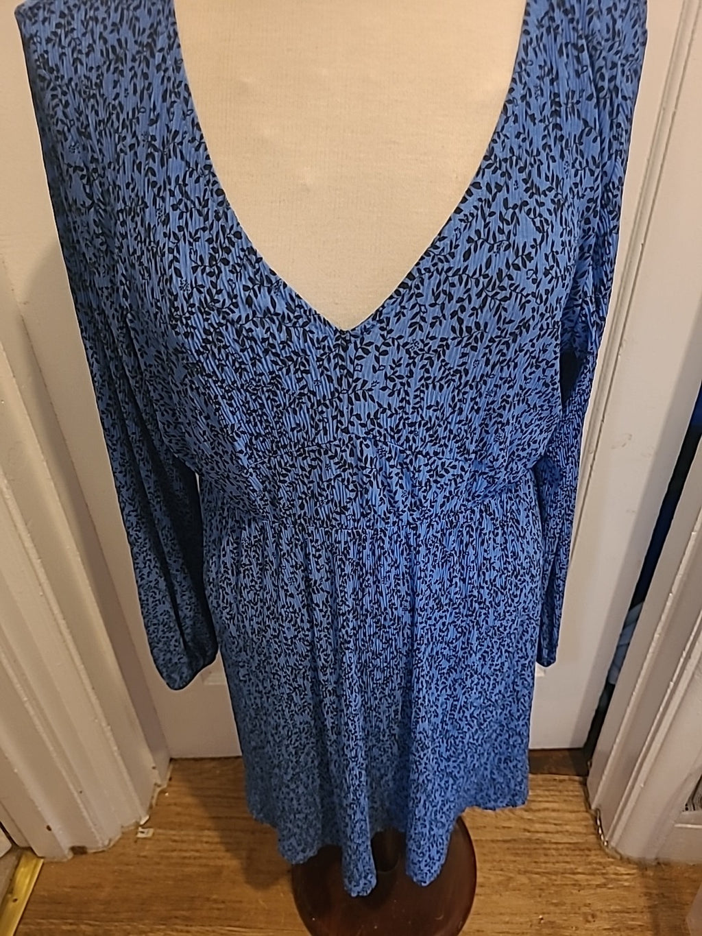 Ladies Primark Size Large(14-16) Black And Blue Crinkle Dress