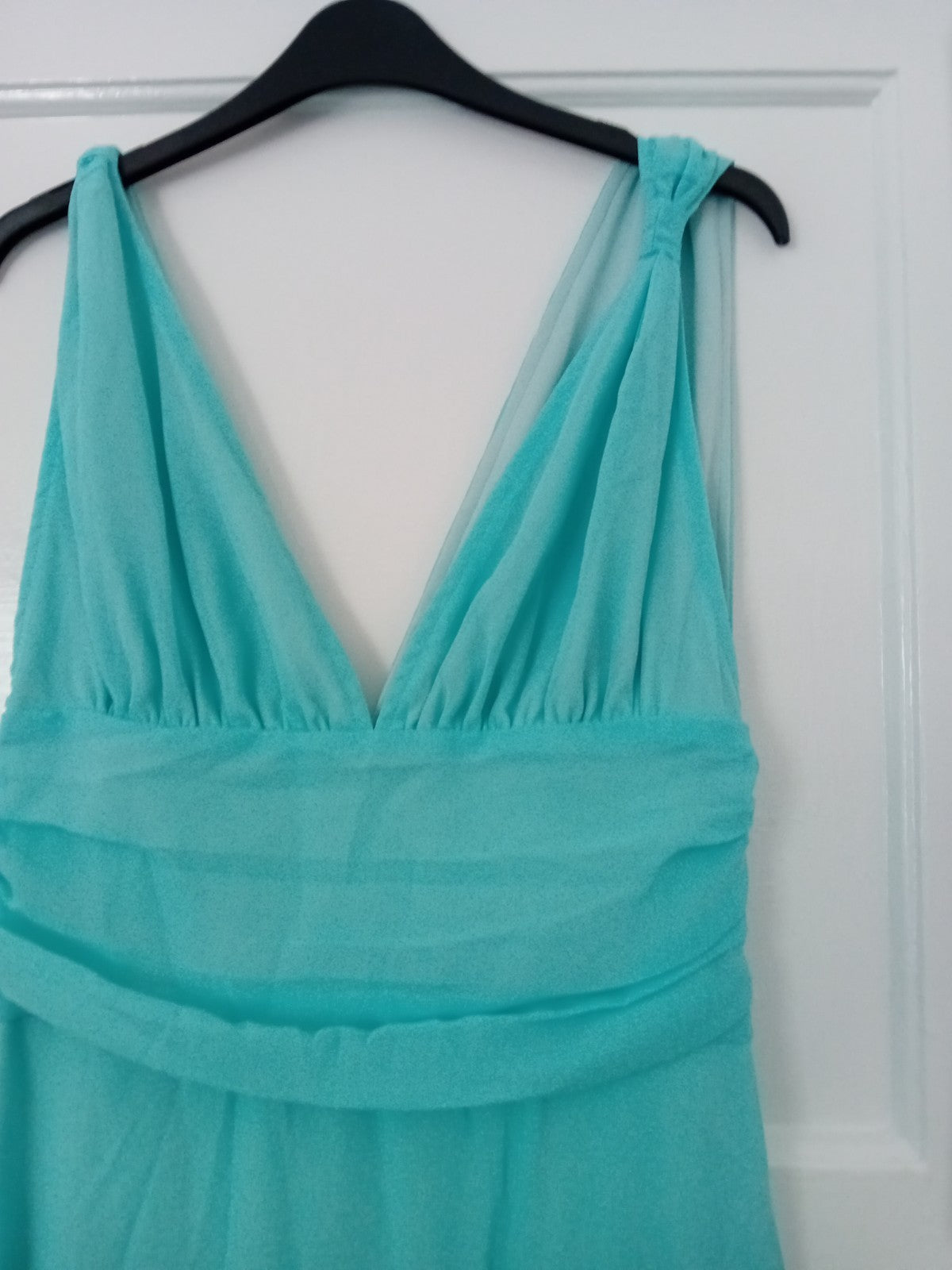 Ladies Evening Dress  Size 10 Ever Pretty V Neckline Front & Back Free Delivery