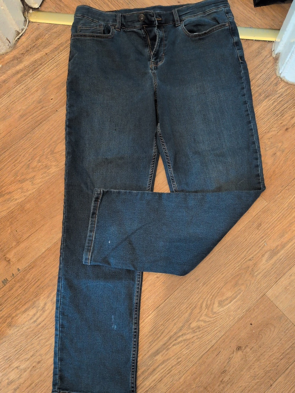 Tu 36R Straight Jeans