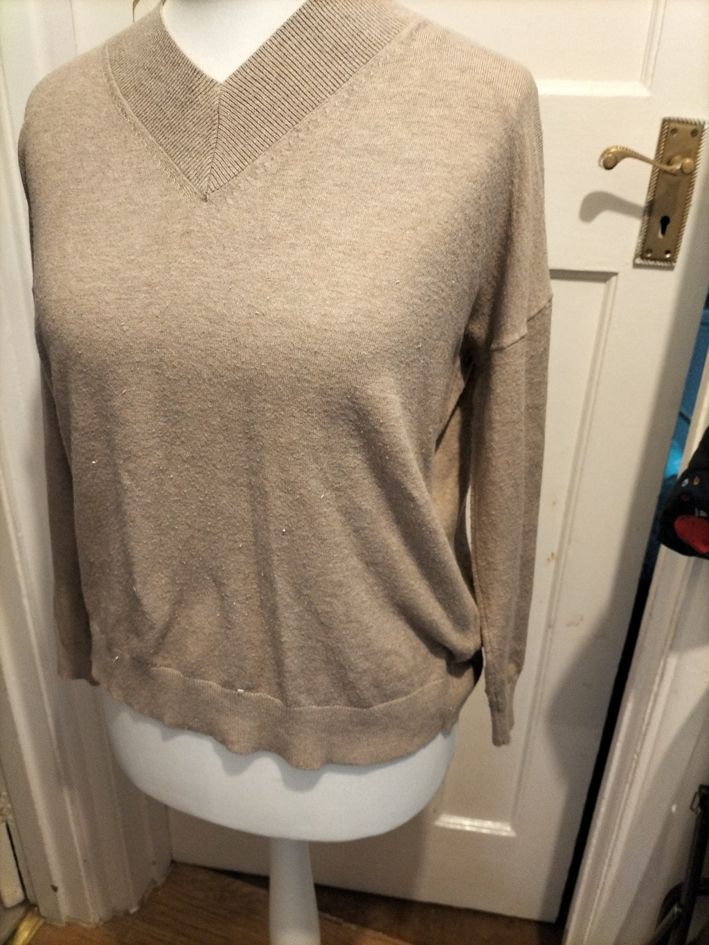 Ladies Marks And Spencer Size Medium Neutral V Neck Jumper