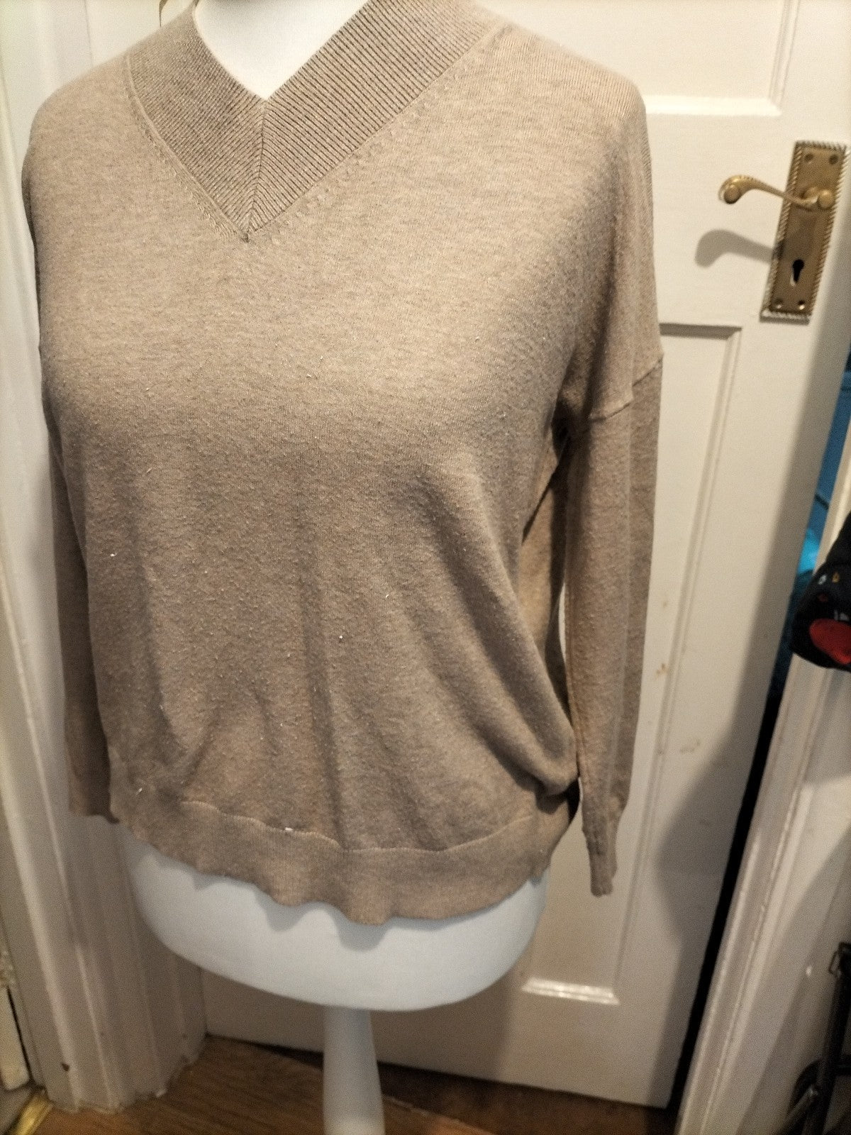 Ladies Marks And Spencer Size Medium Neutral V Neck Jumper