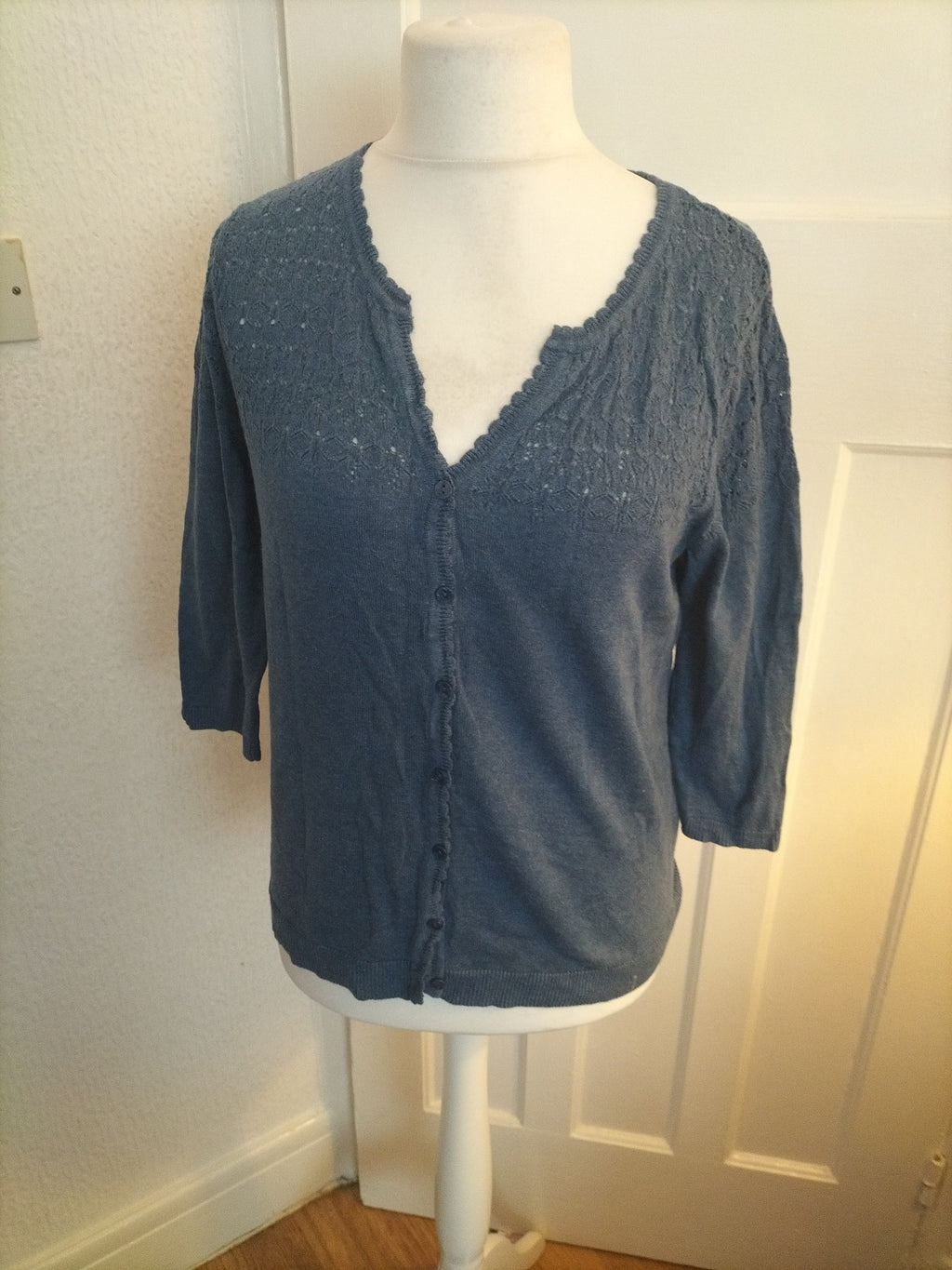 Ladies Falmer Size 14 Denim Coloured Buttoned Cardigan