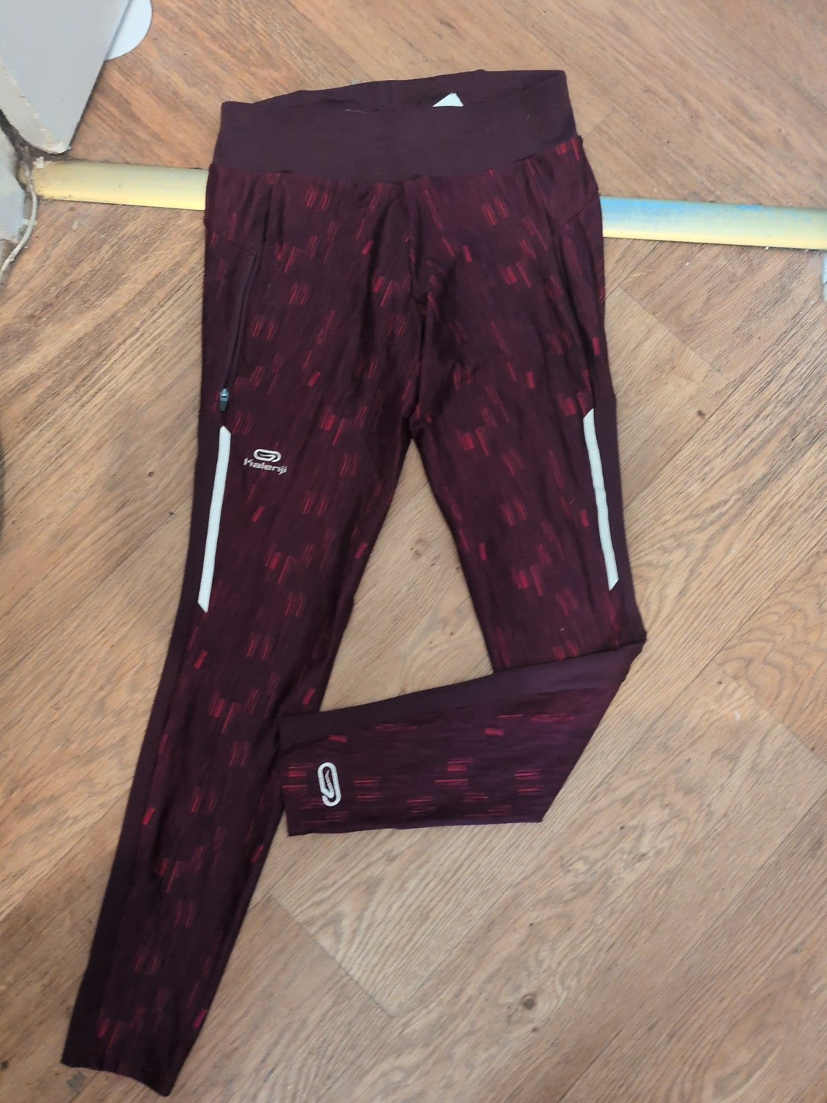 Decathlon S/M Purple Leggings