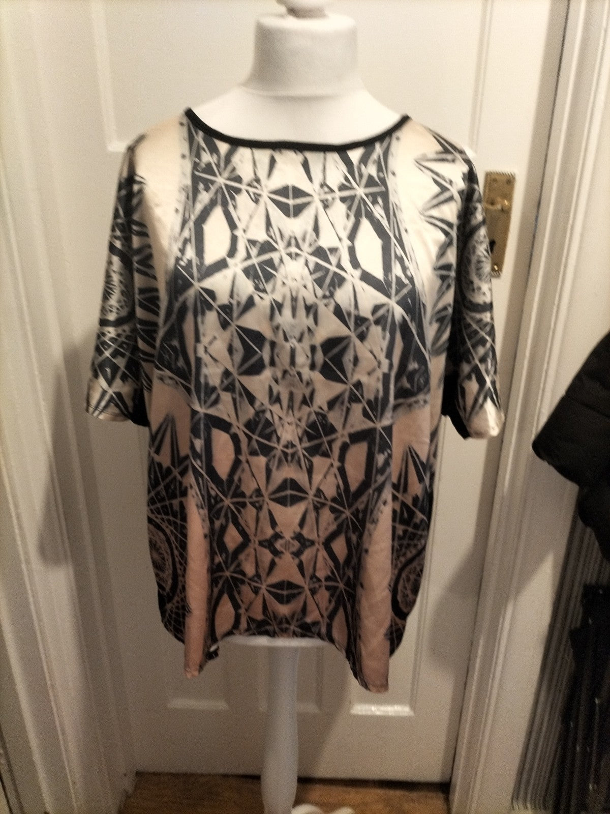 Ladies Peacocks Everyday Style Size 14 Multicoloured Short Sleeved Blouse