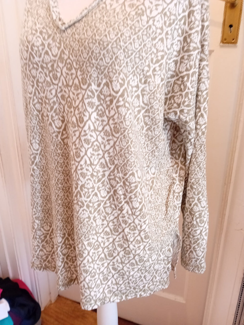 M&S Collection 14 Green And White Long Sleeve Blouse
