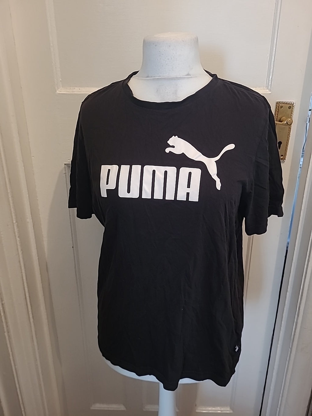 Mens Puma Size L Black With White Print Short Sleeved Tshirt