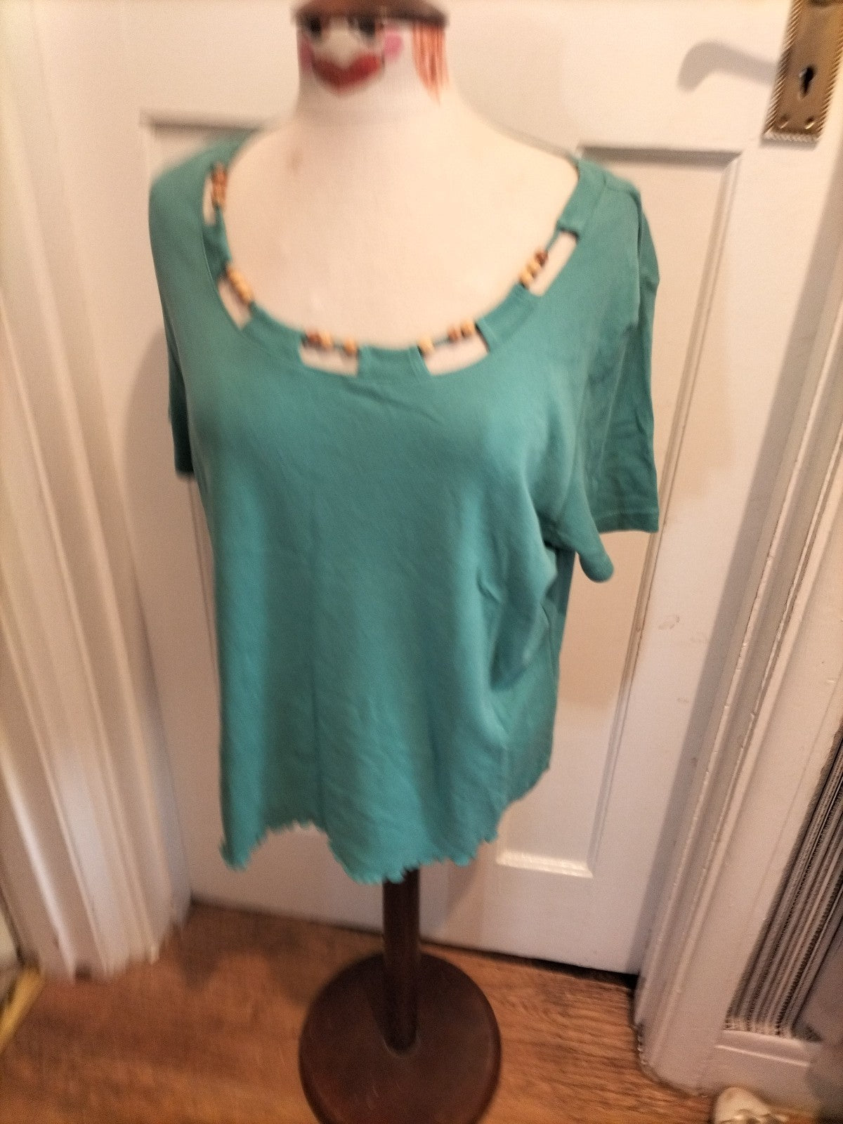 Ladies David Emanuel Size 22 Teal Short Sleeved Tshirt