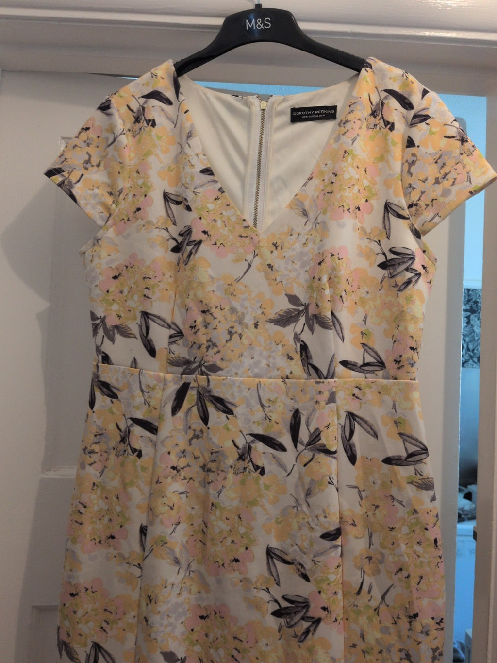 Dorothy Perkins 16 Yellow Floral Sleeveless Dress