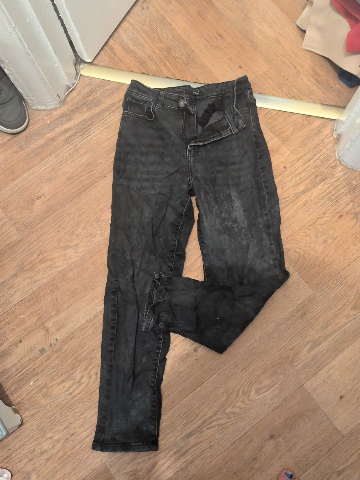 George 12 Black Jeabs