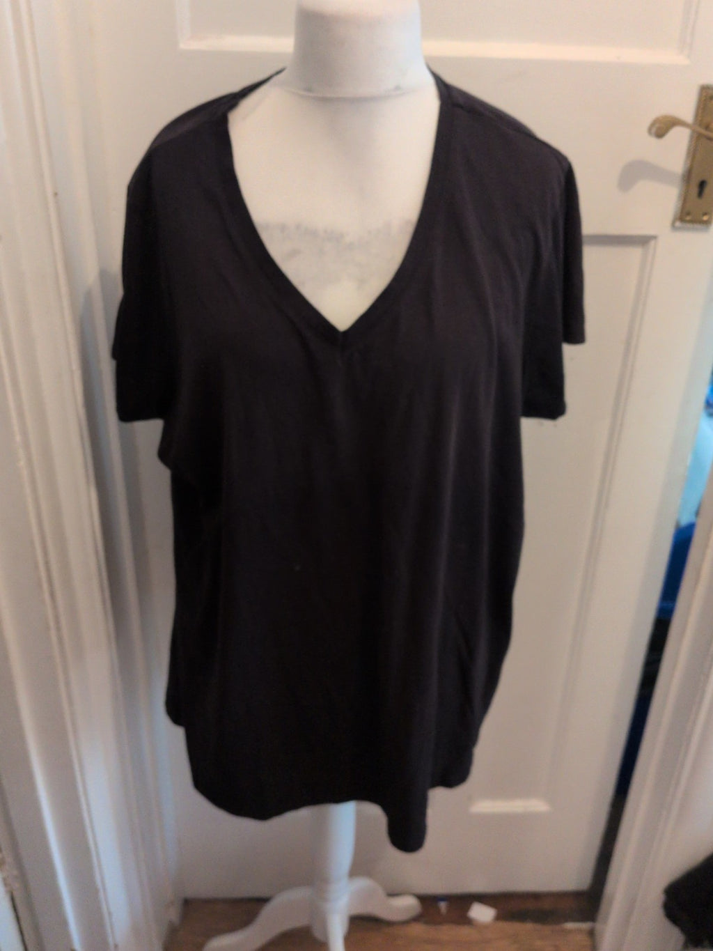 Alexia 26 Black V Neck T-shirt Short Sleeve