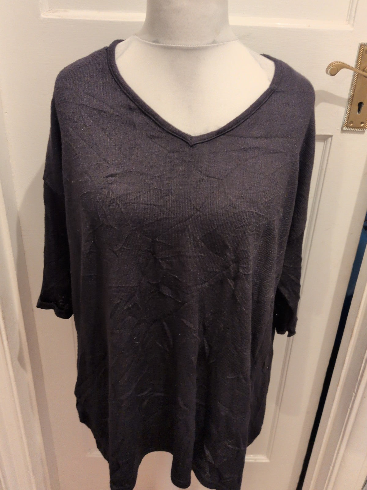New Look Curves 20 Black Half Sleeve T-shirt