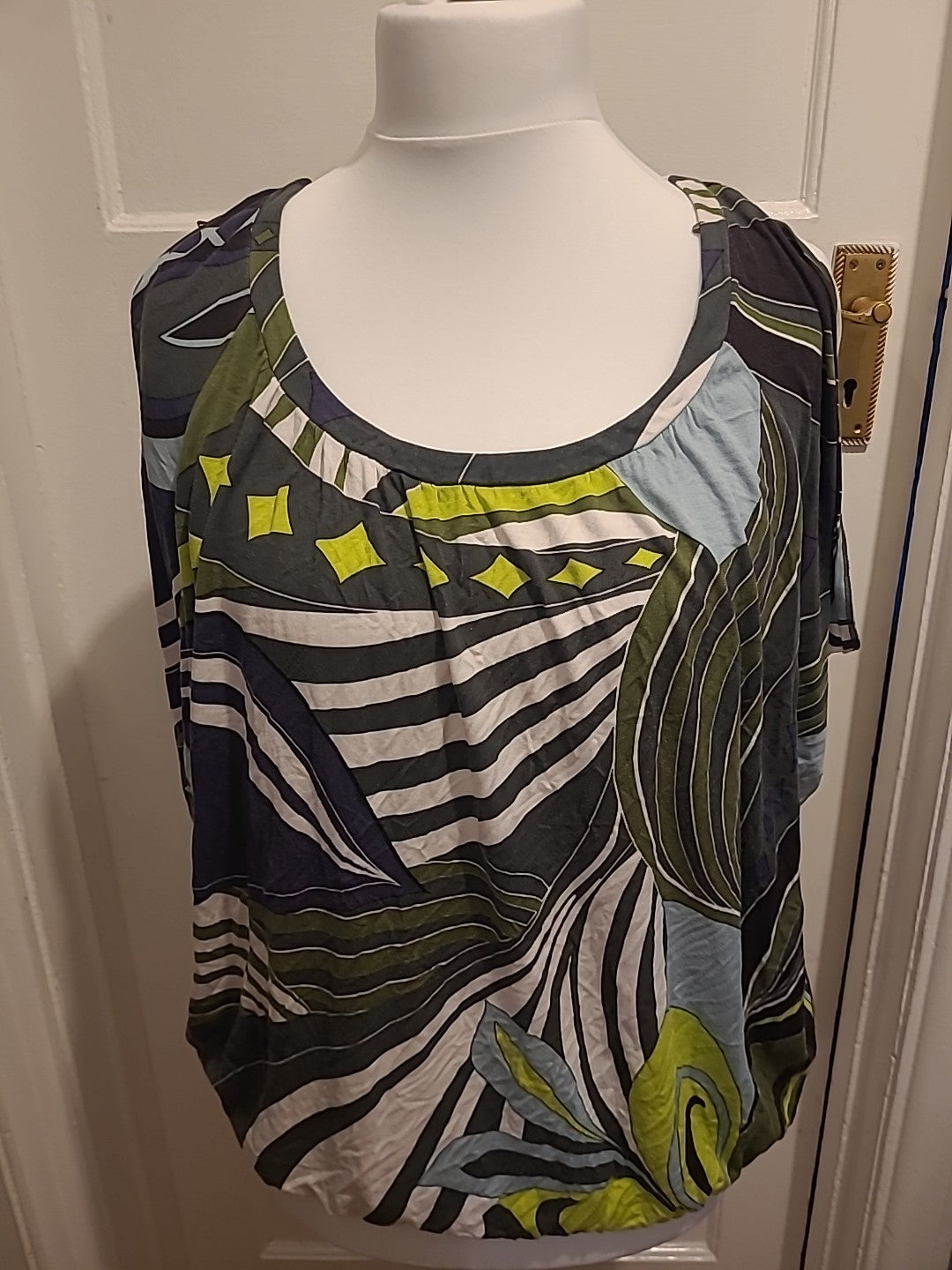Ladies Wallis Size Large Green Toned Sleeveless Blouse