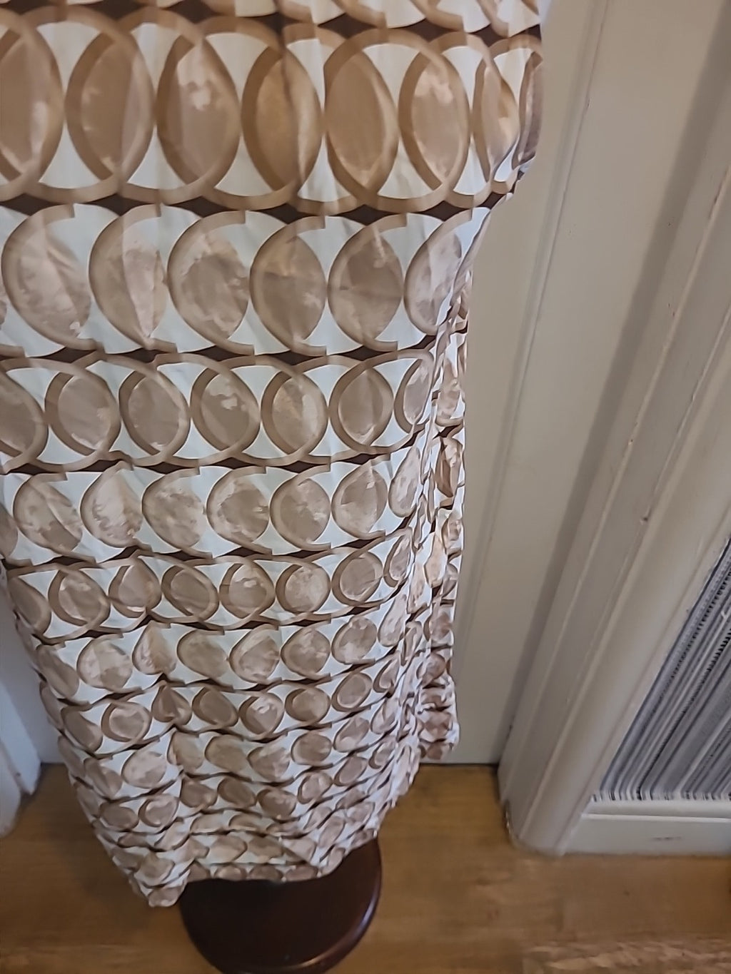 Ladies Size Medium Beige White Sleeveless Dress