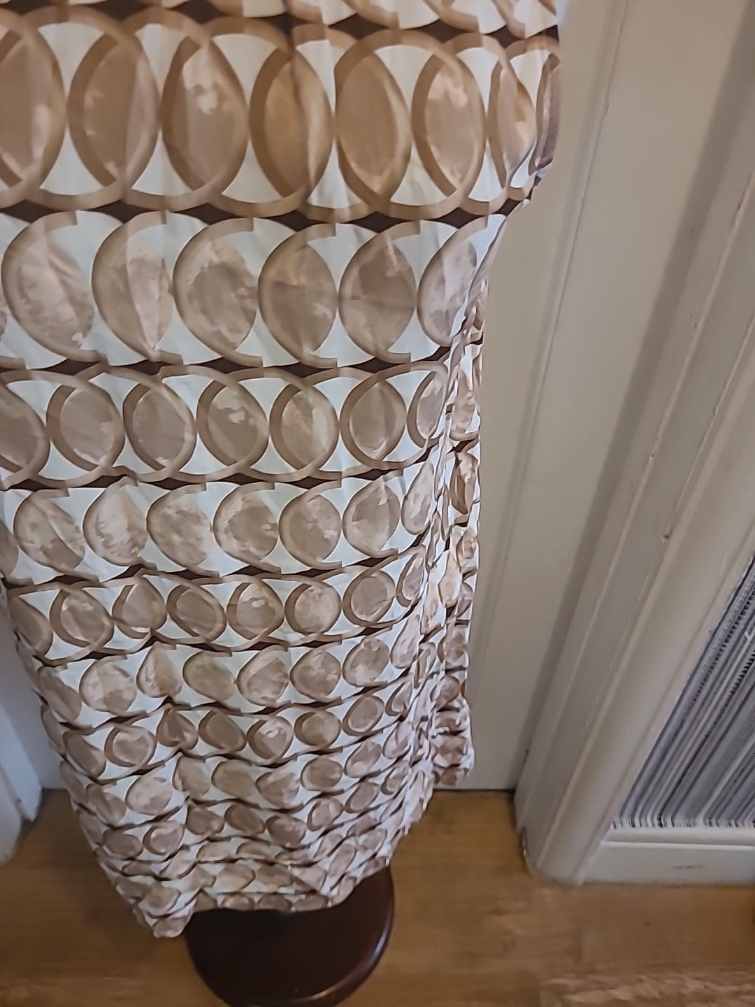 Ladies Size Medium Beige White Sleeveless Dress