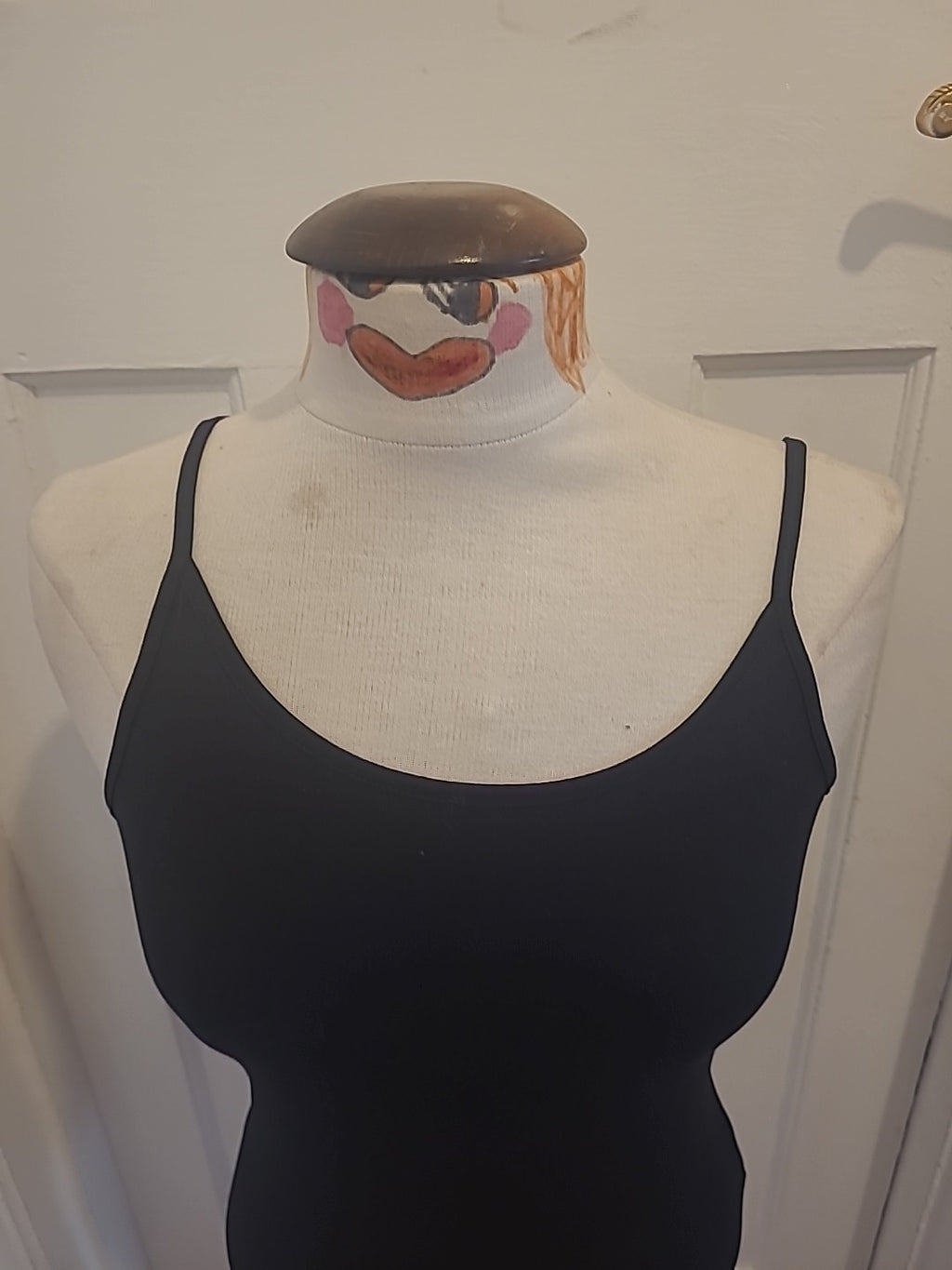 Ladies Tu Size 12 Black Sleeveless Cami Top
