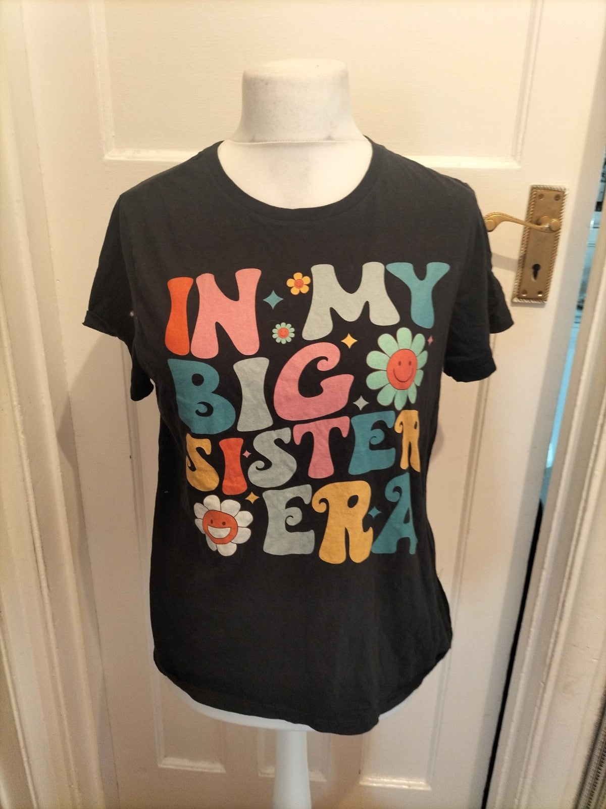 Ladies Gildan Size Medium Printed Big Sister Short Sleeved Tshirt