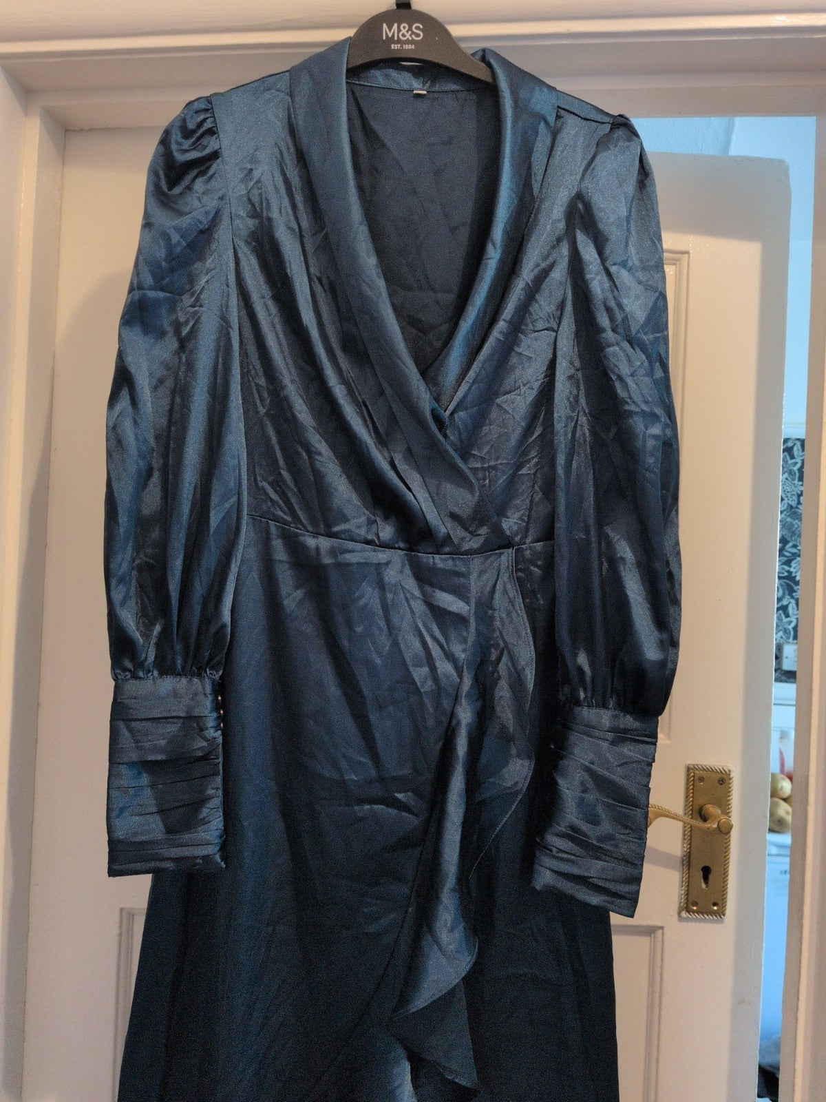 XS Dark Satin Green V Neck Long Sleeve Dress