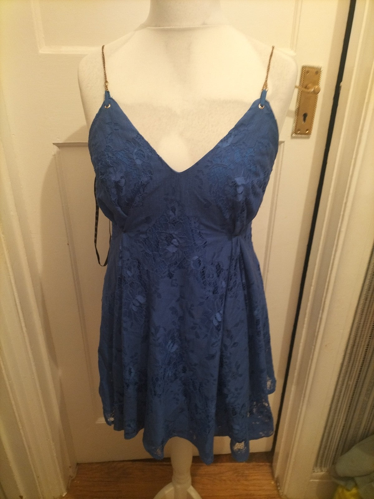 Ladies Missguided Size 8 Royal Blue Sleeveless Blouse